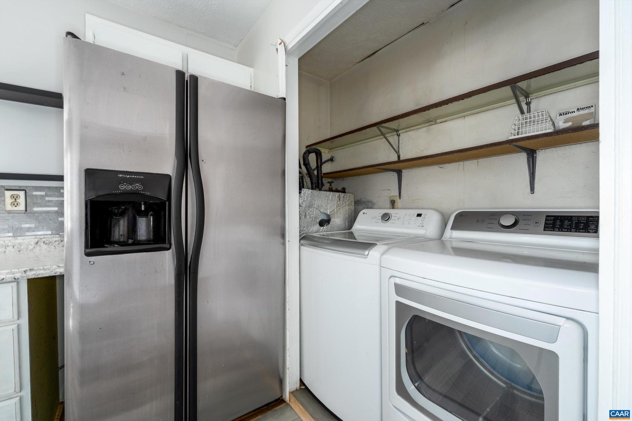 LAKE MONTICELLO - Residential