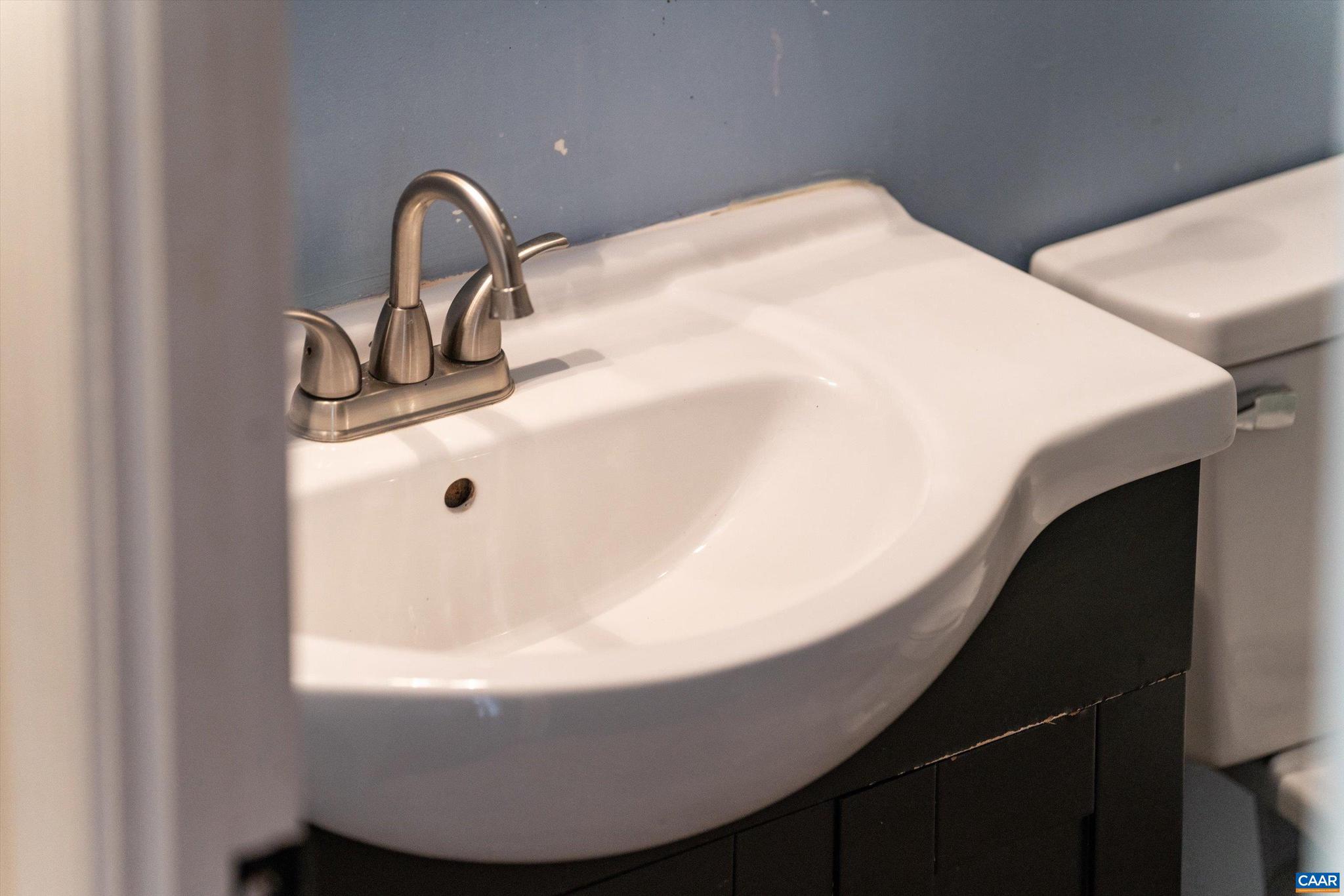 LAKE MONTICELLO - Residential