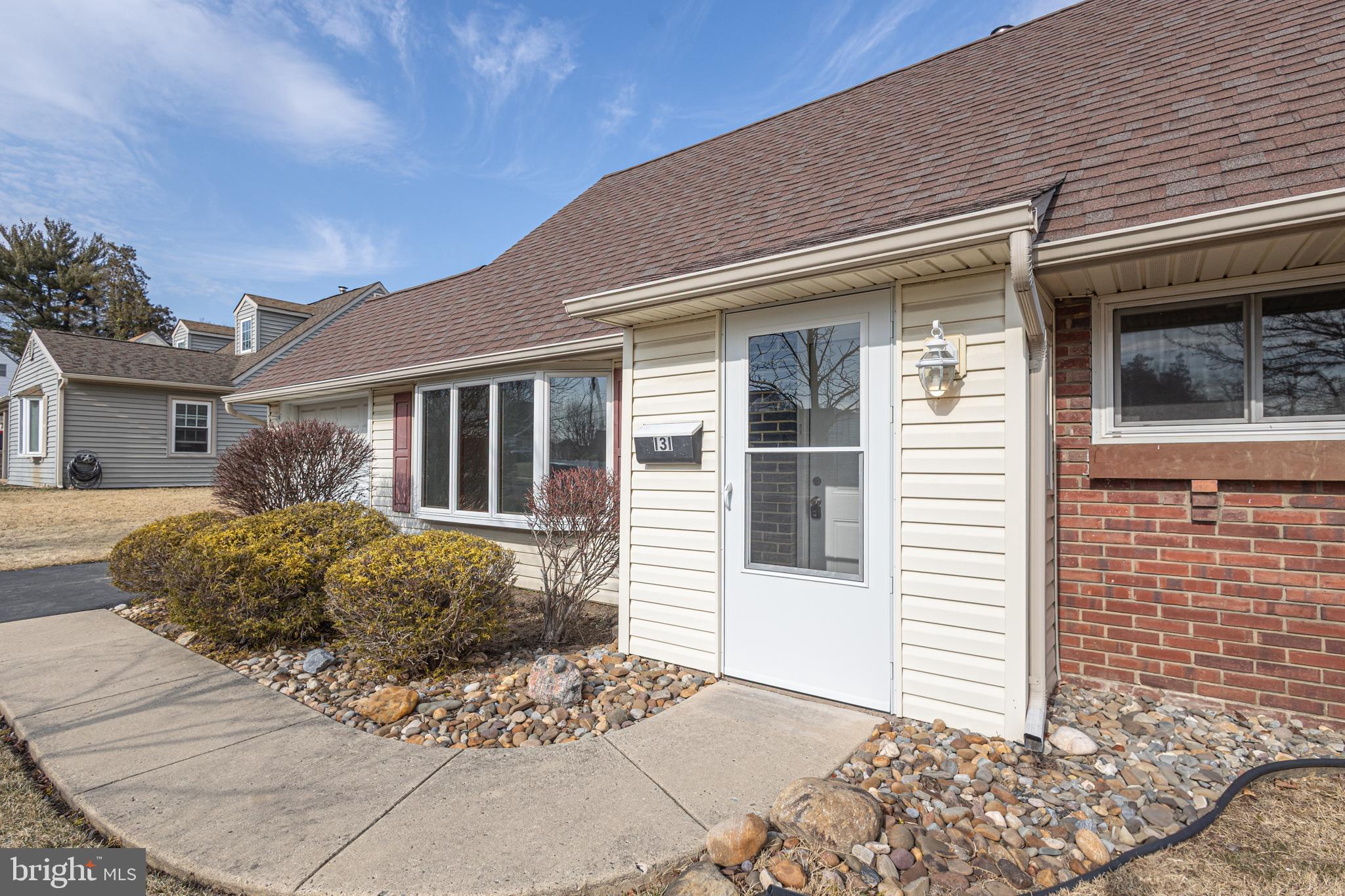 HIGHLAND PARK - Residential Lease