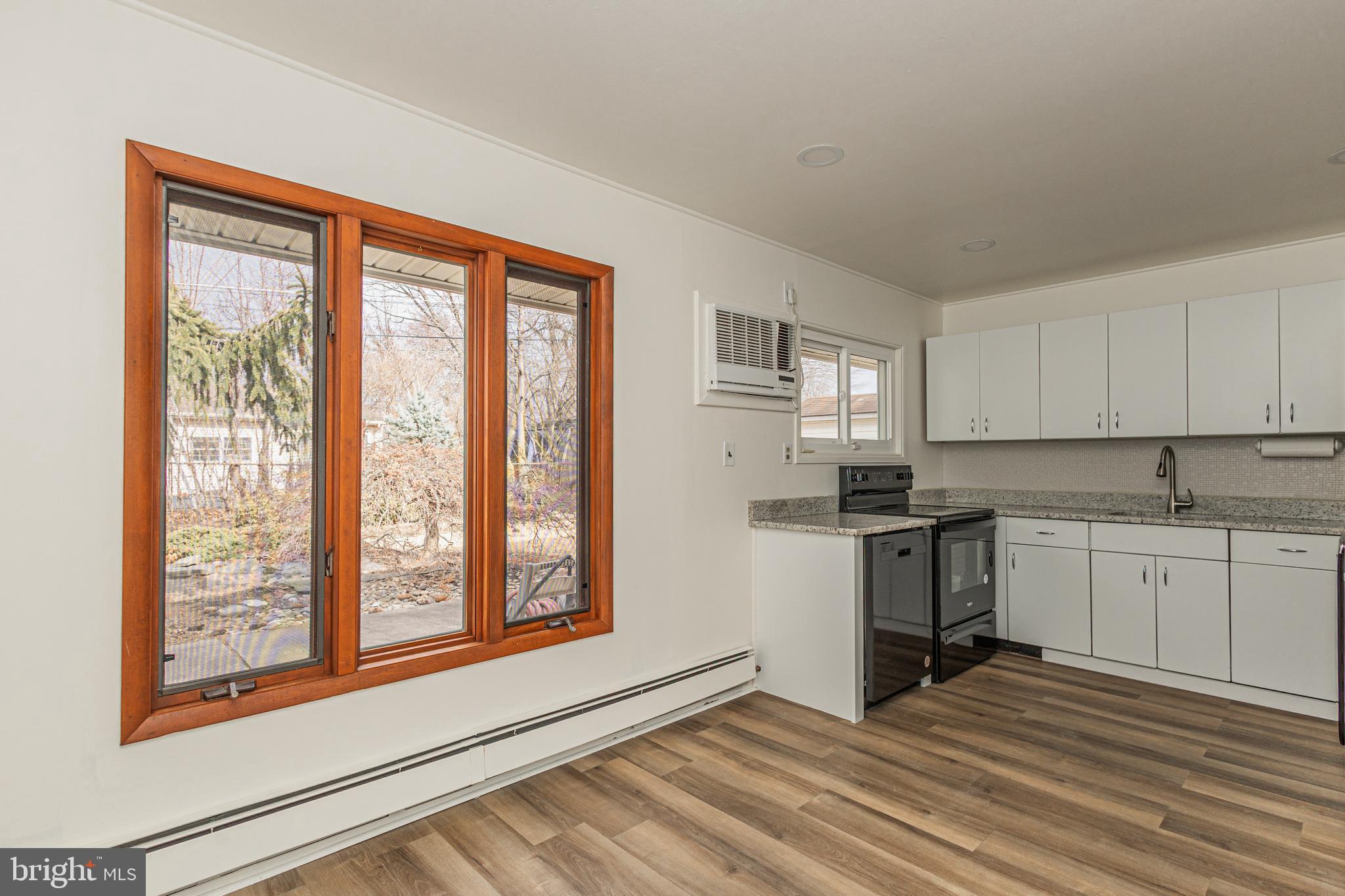 HIGHLAND PARK - Residential Lease