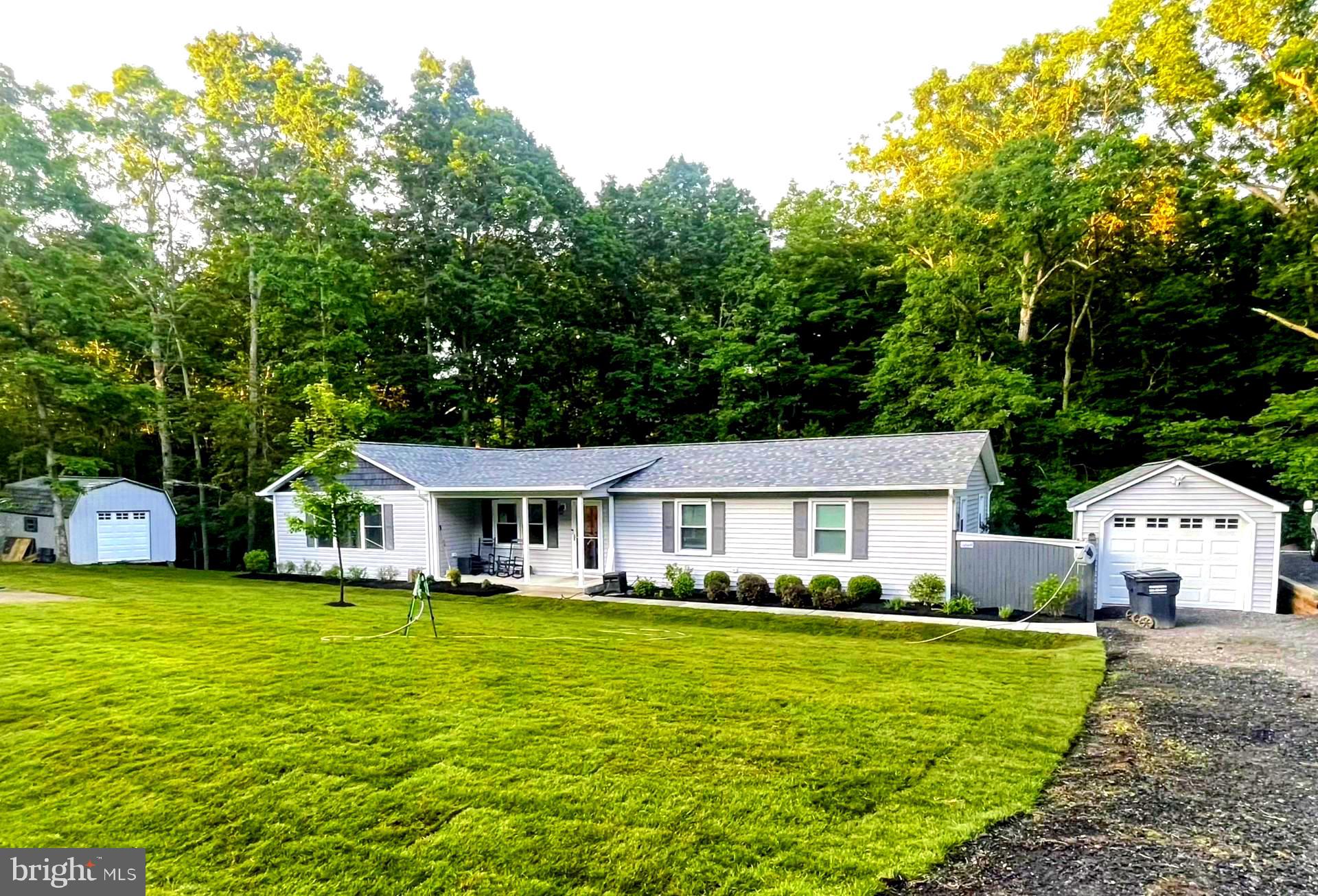 BEVERLY ESTATES - Residential