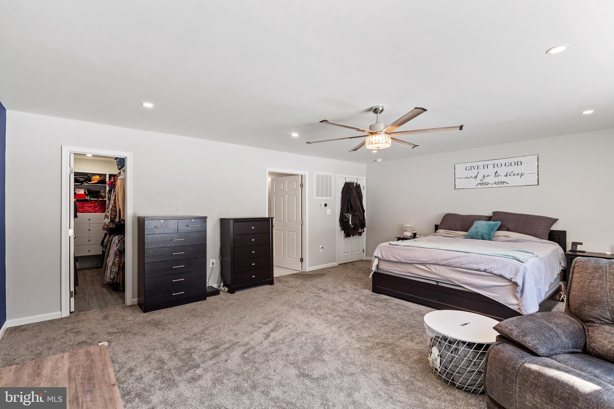 BEVERLY ESTATES - Residential