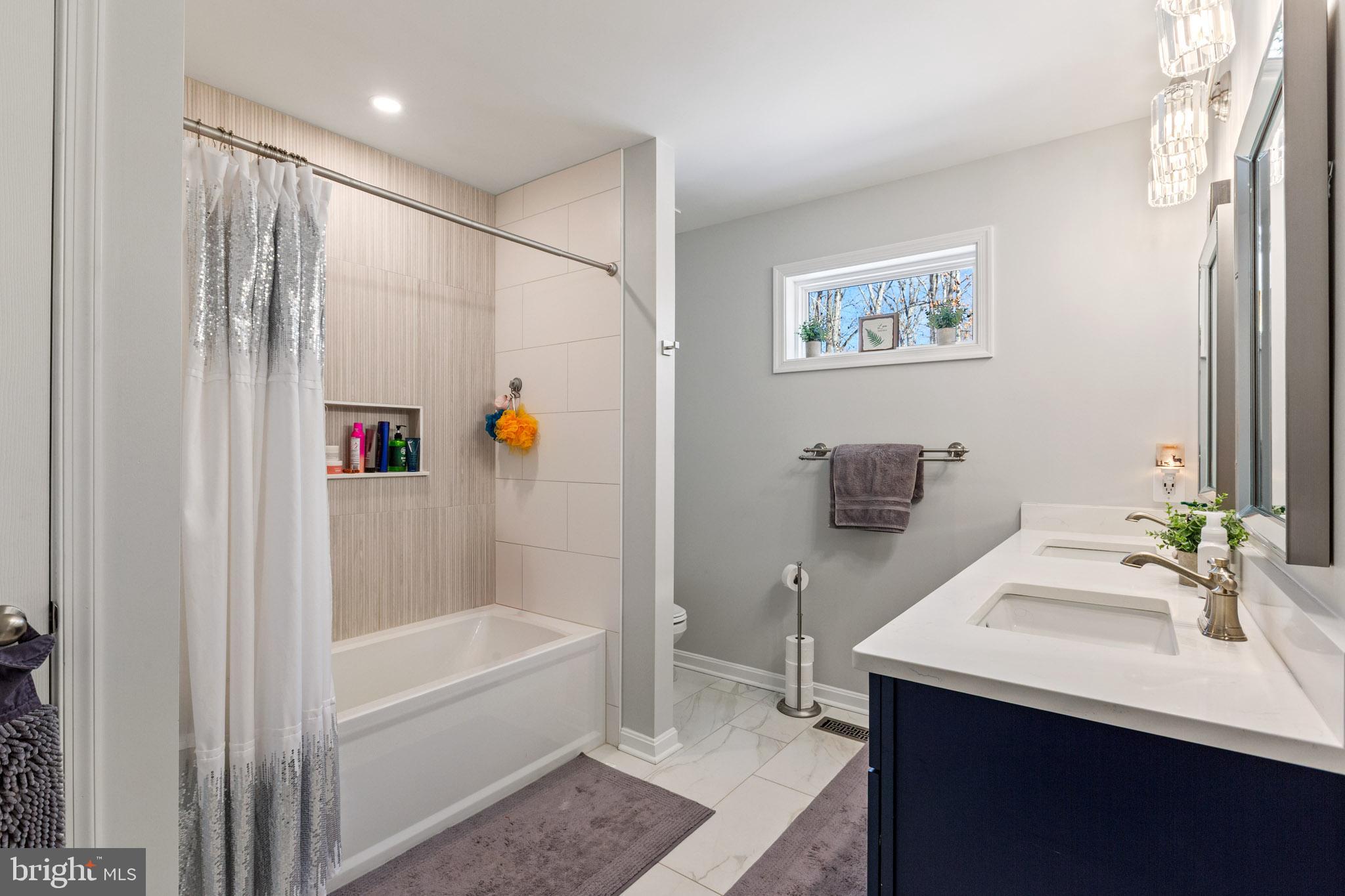 BEVERLY ESTATES - Residential