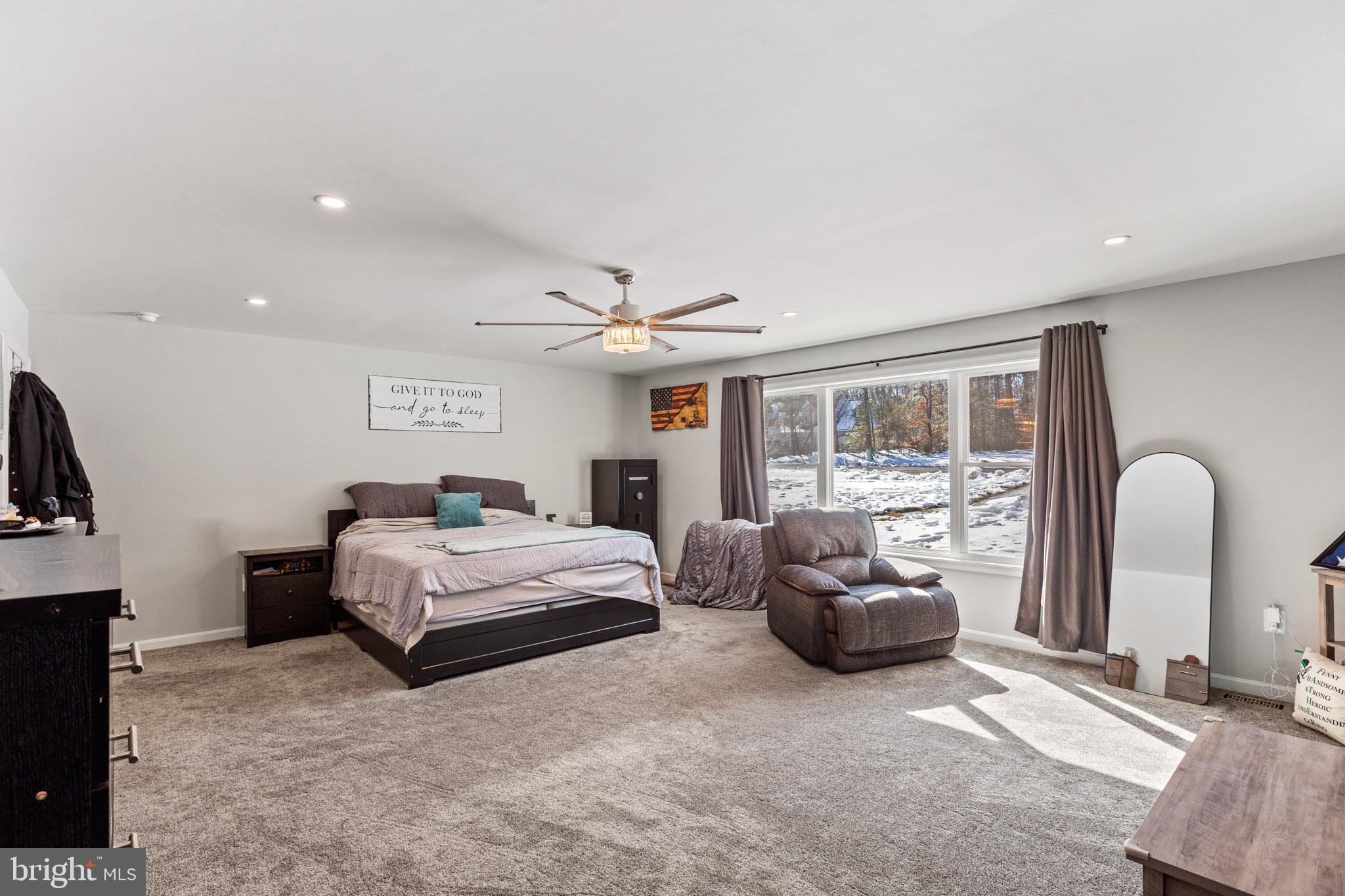 BEVERLY ESTATES - Residential