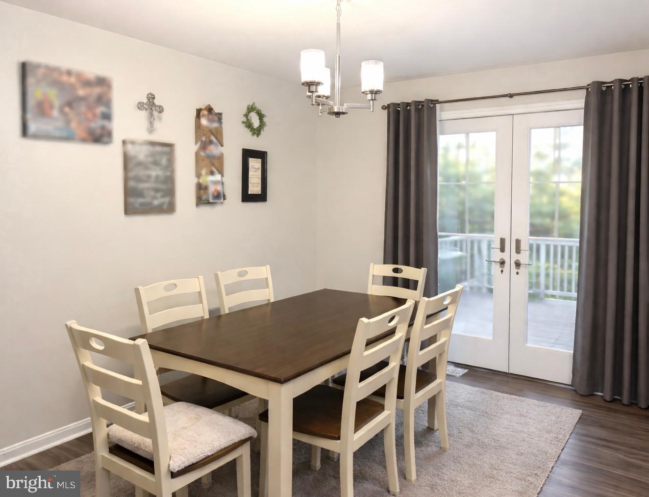 BEVERLY ESTATES - Residential