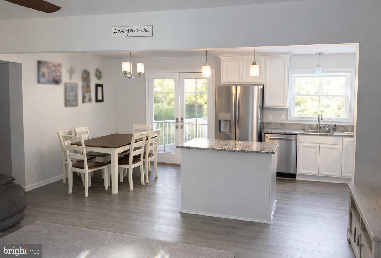 BEVERLY ESTATES - Residential