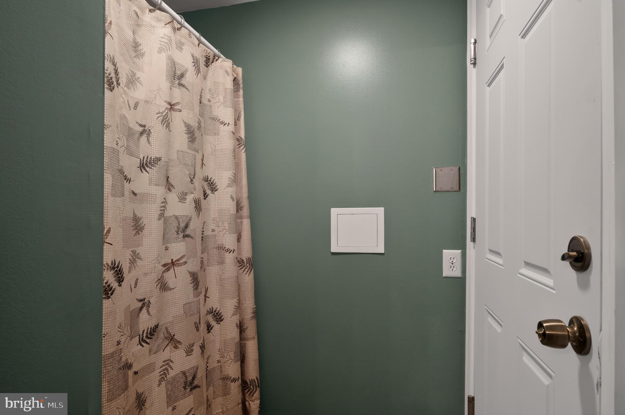 MONTCLAIR - Residential