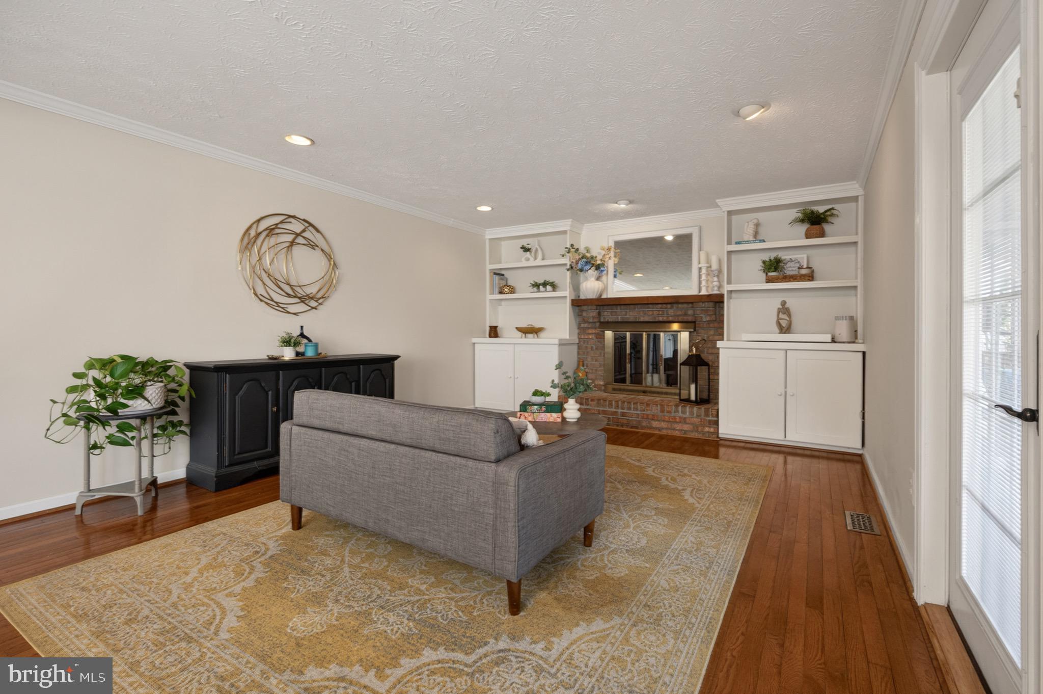 MONTCLAIR - Residential