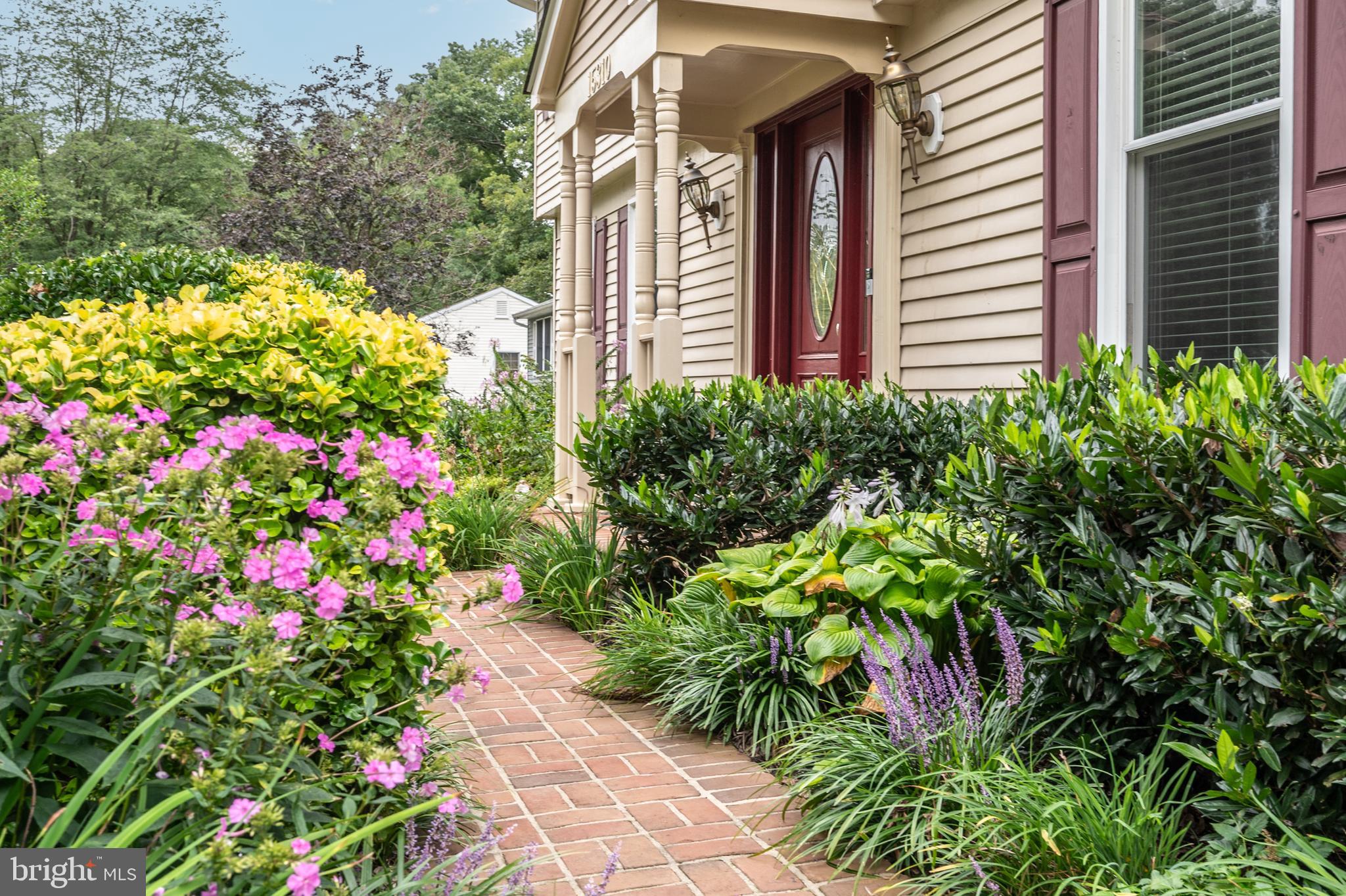 MONTCLAIR - Residential