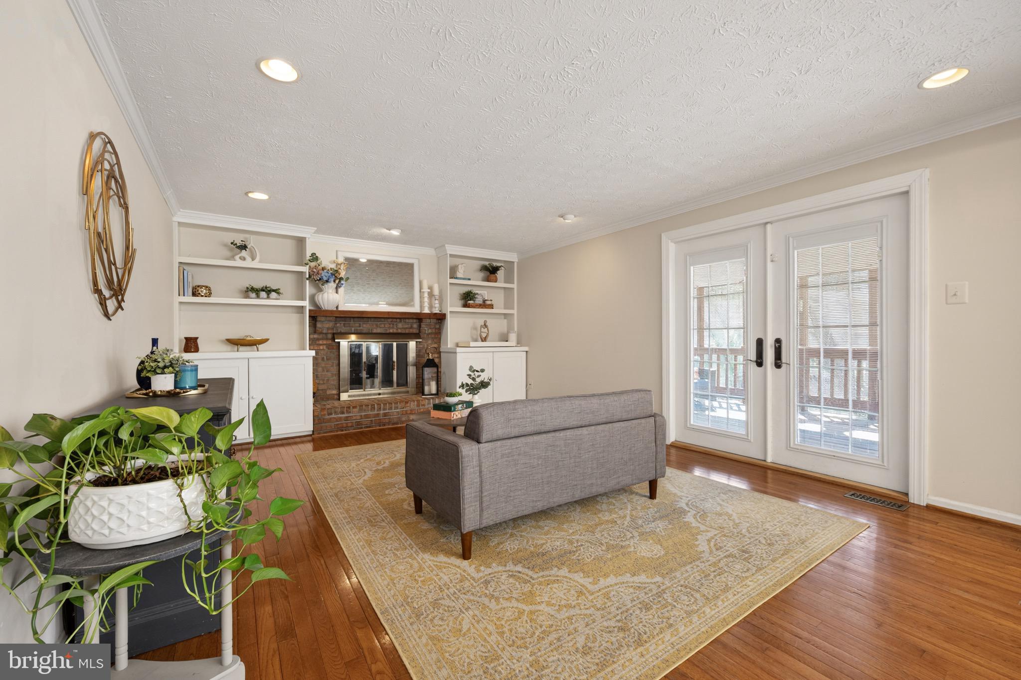 MONTCLAIR - Residential