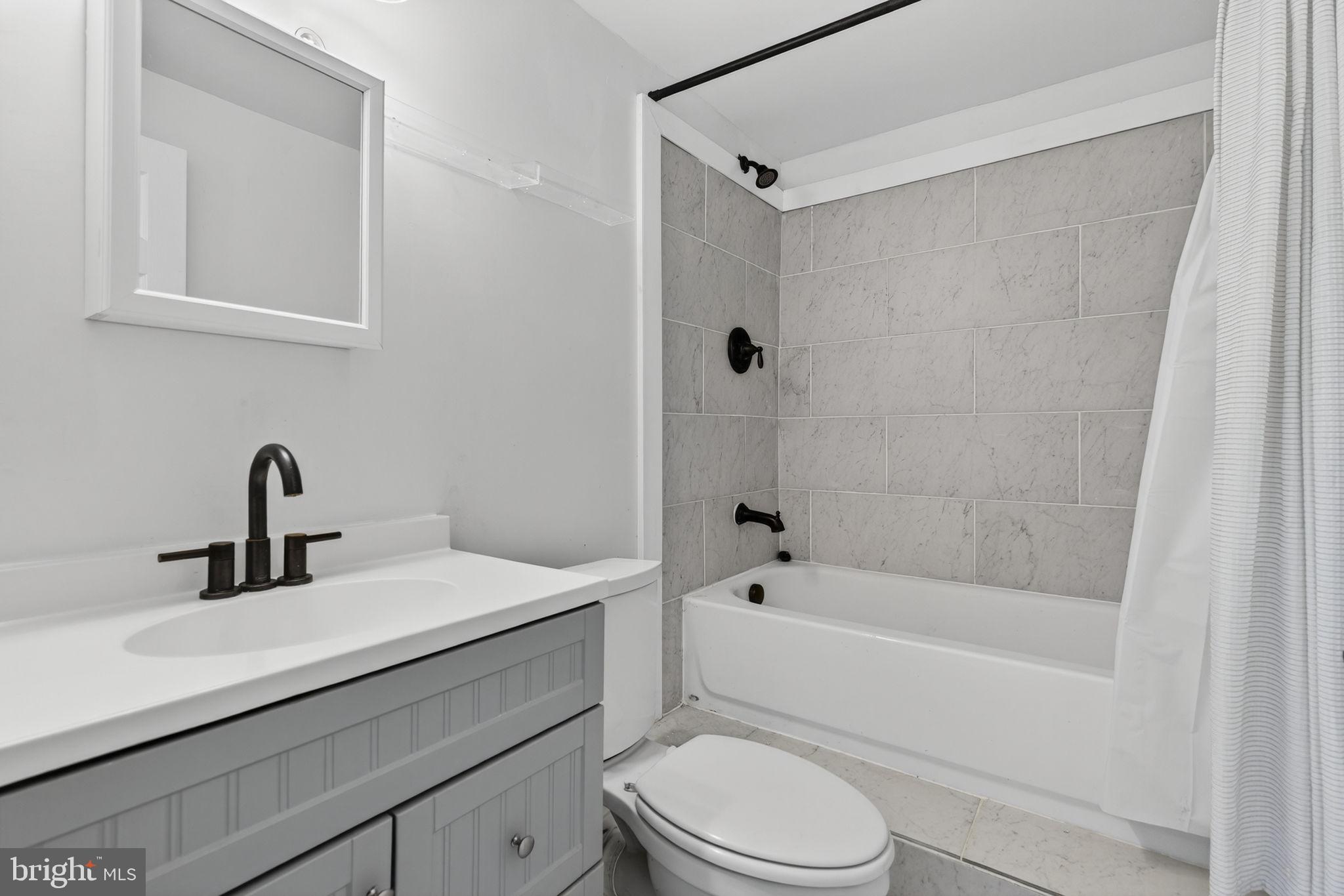 SHENANDOAH  SHORES - Residential