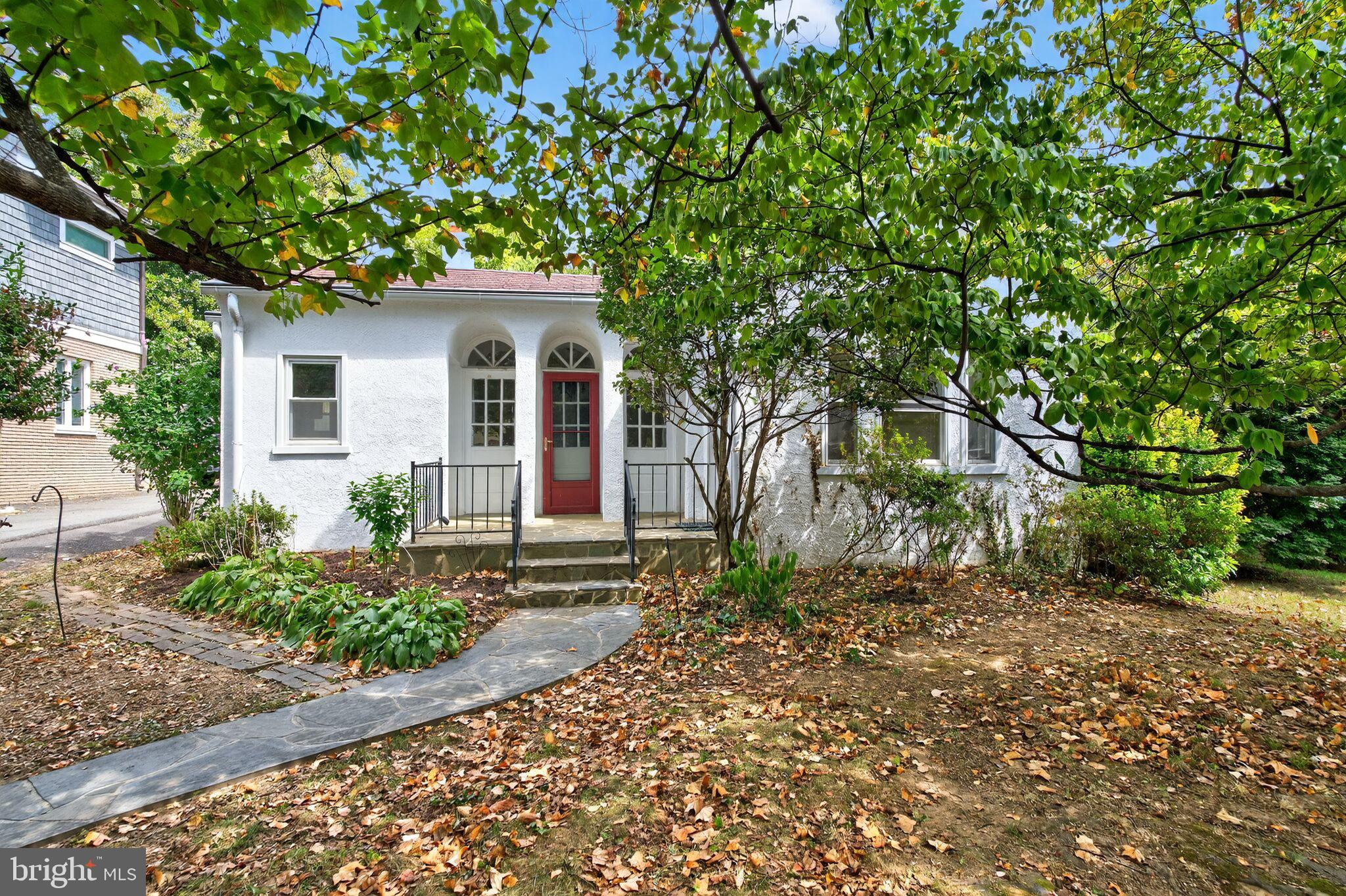 1801 N TAYLOR STREET