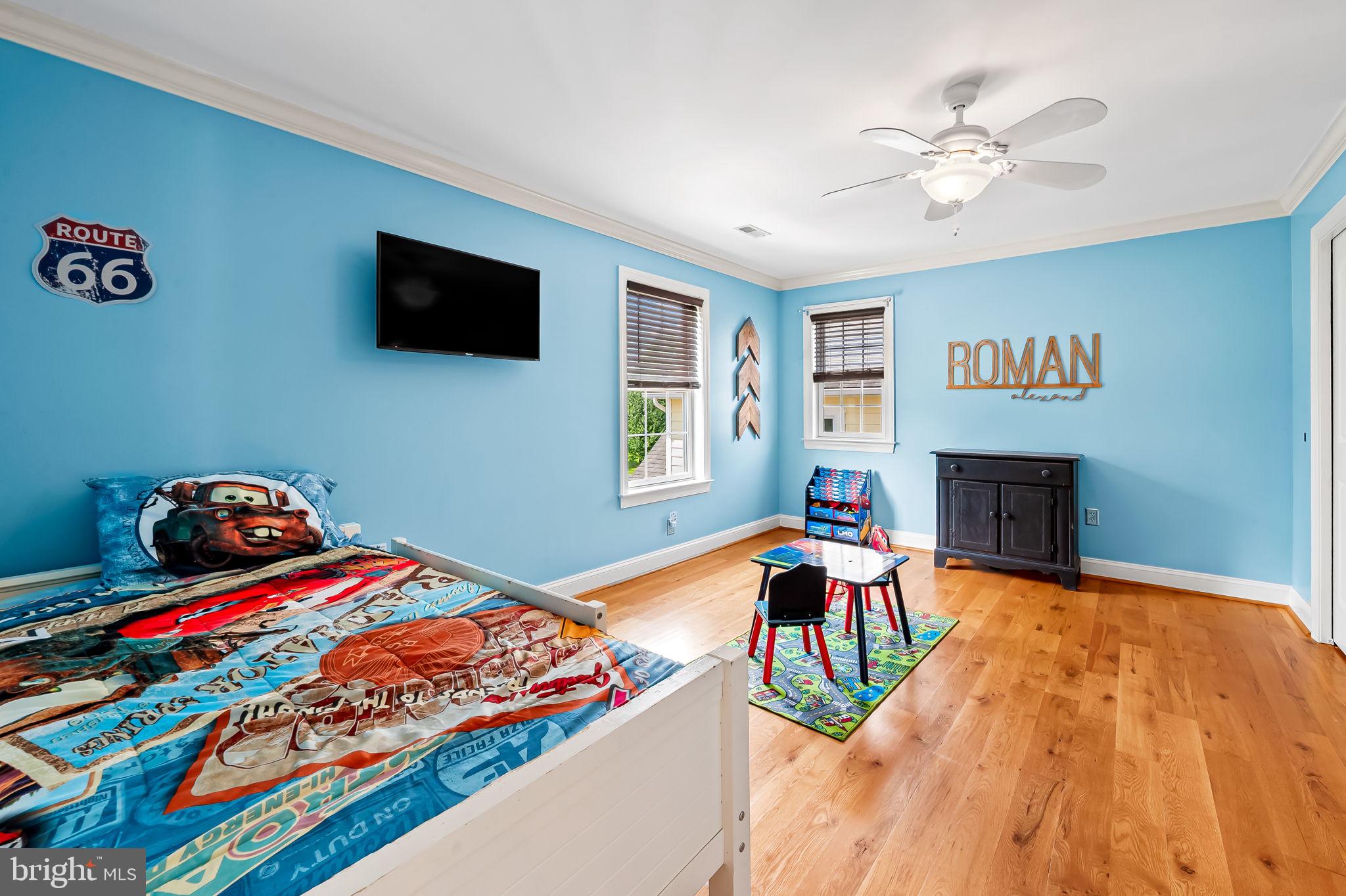 MADONNA MEADOWS - Farm