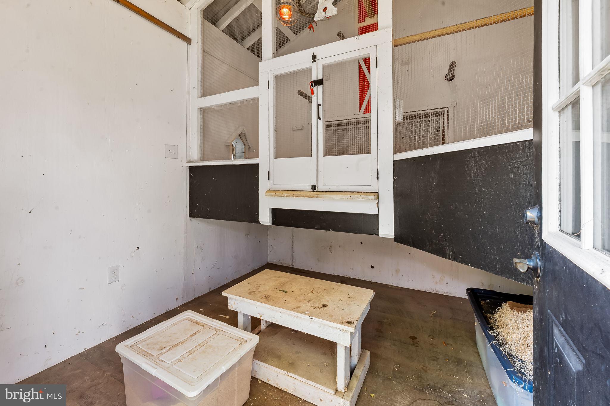 MADONNA MEADOWS - Farm