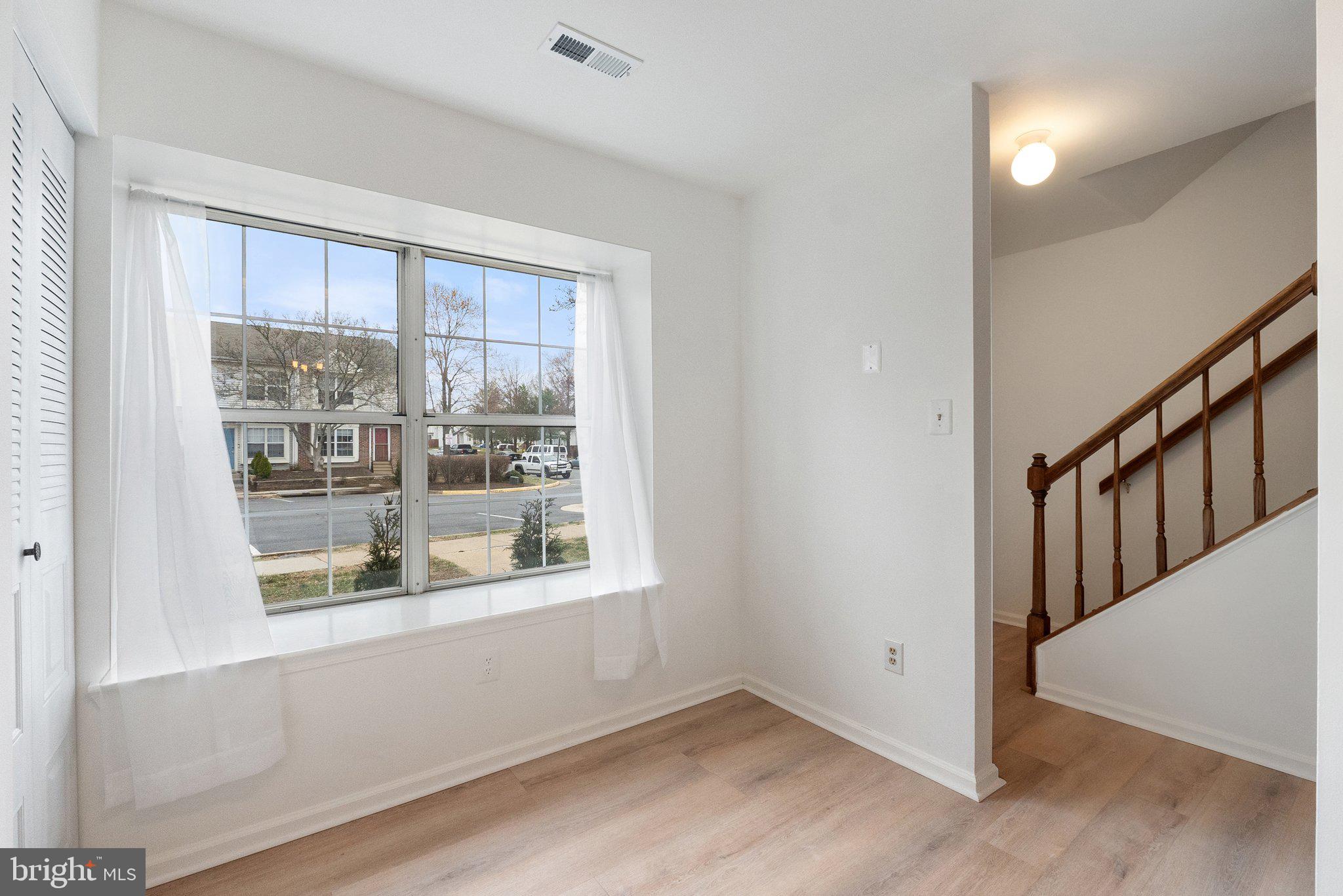 ROLLING RIDGE - Residential