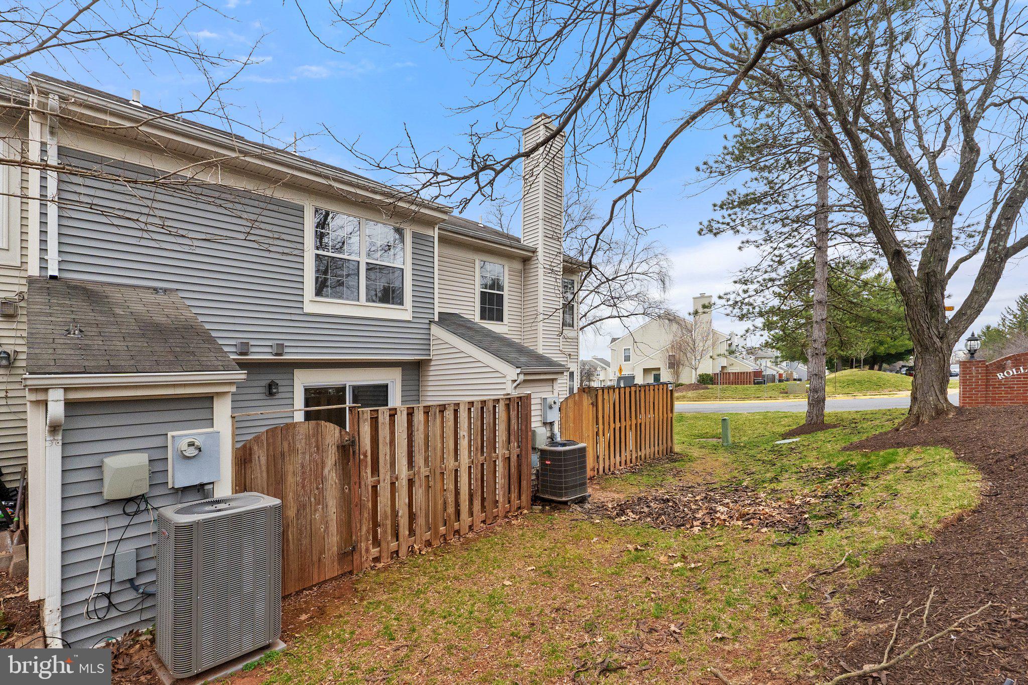 ROLLING RIDGE - Residential