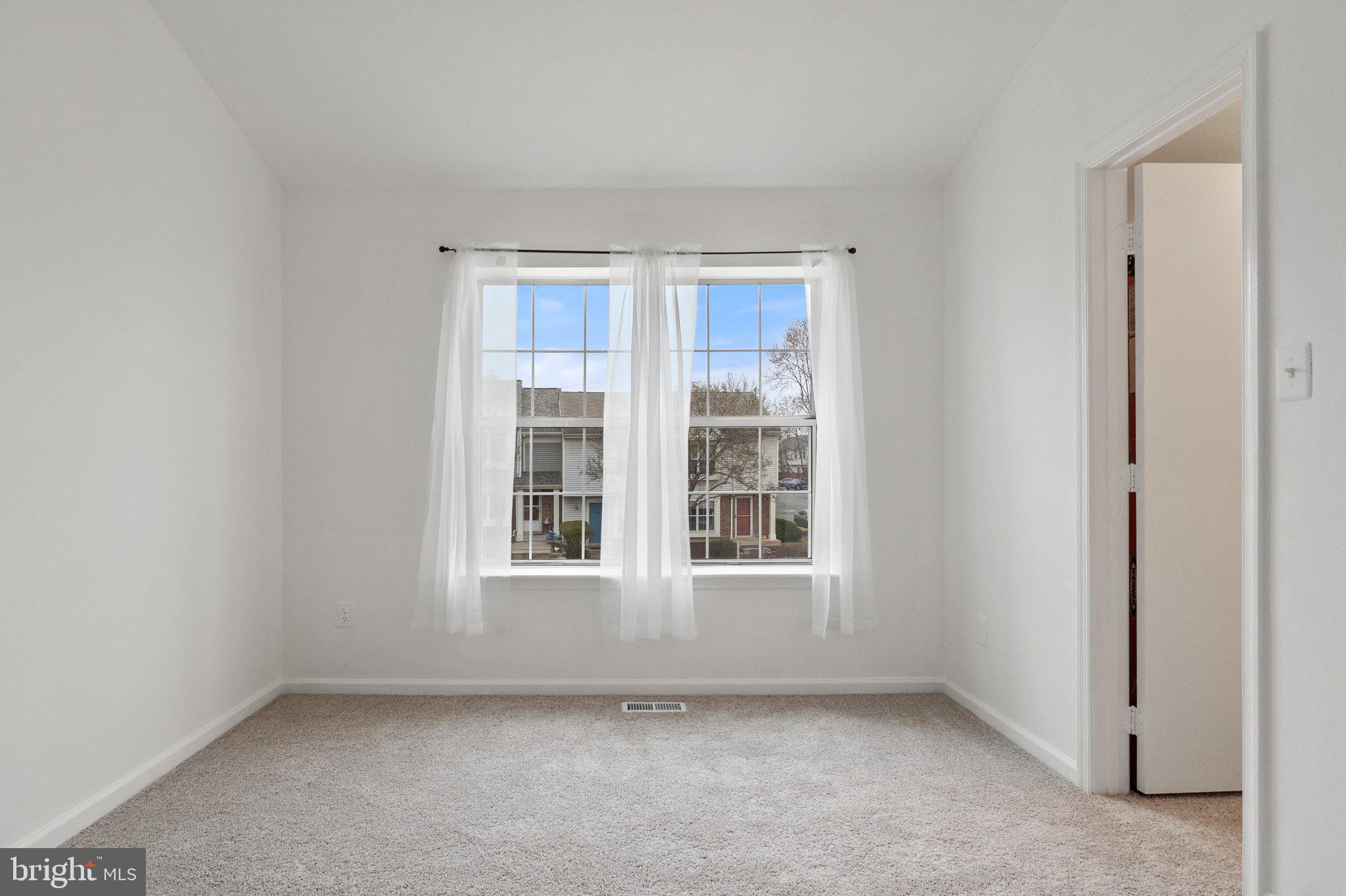 ROLLING RIDGE - Residential