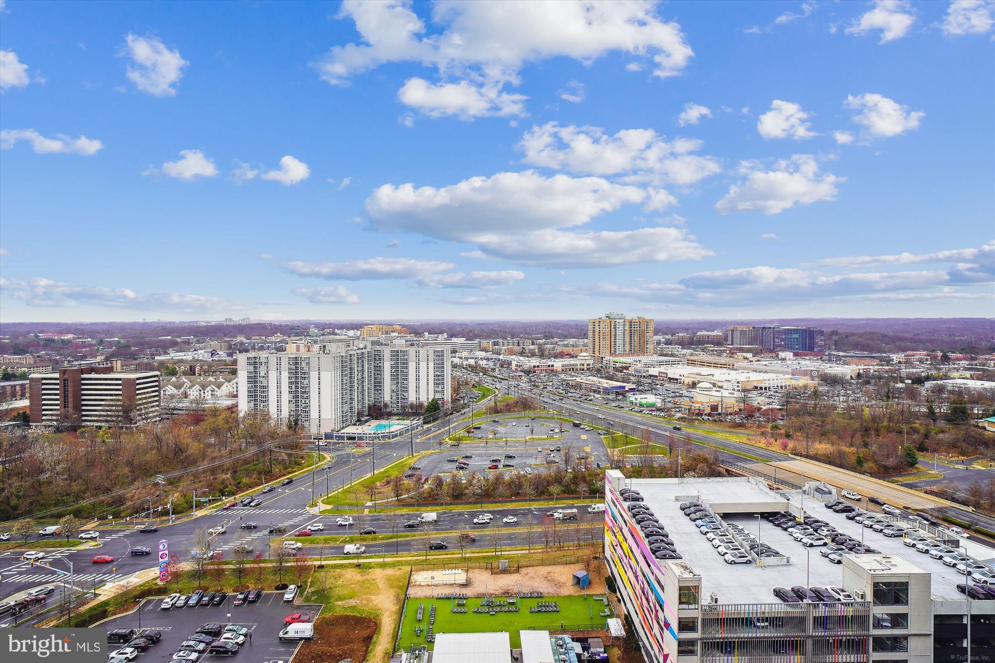 PIKE AND ROSE - Residential Lease