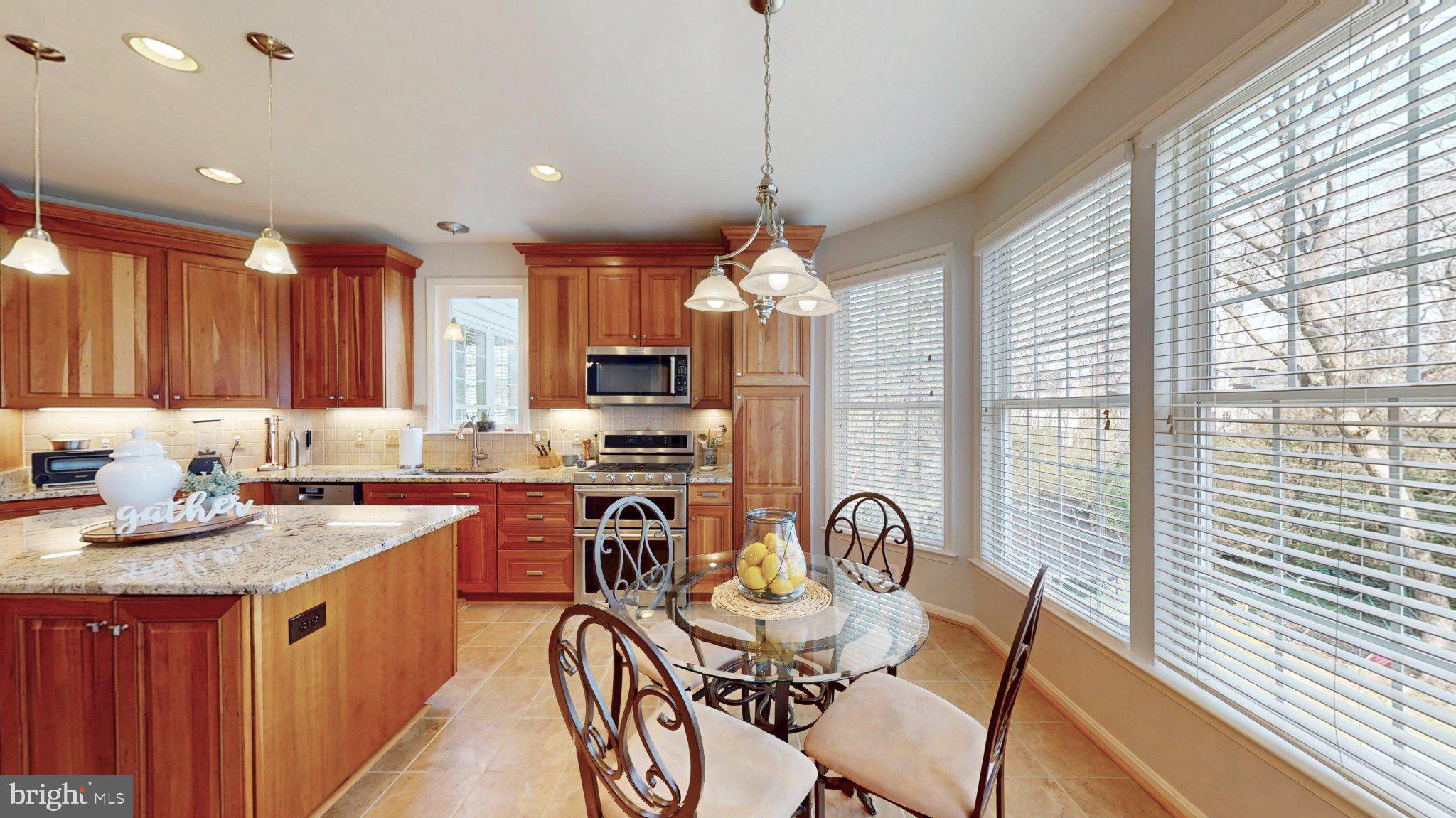 BROADLANDS - Residential