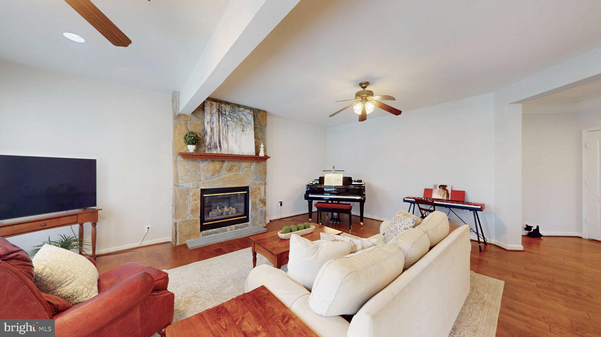 BROADLANDS - Residential