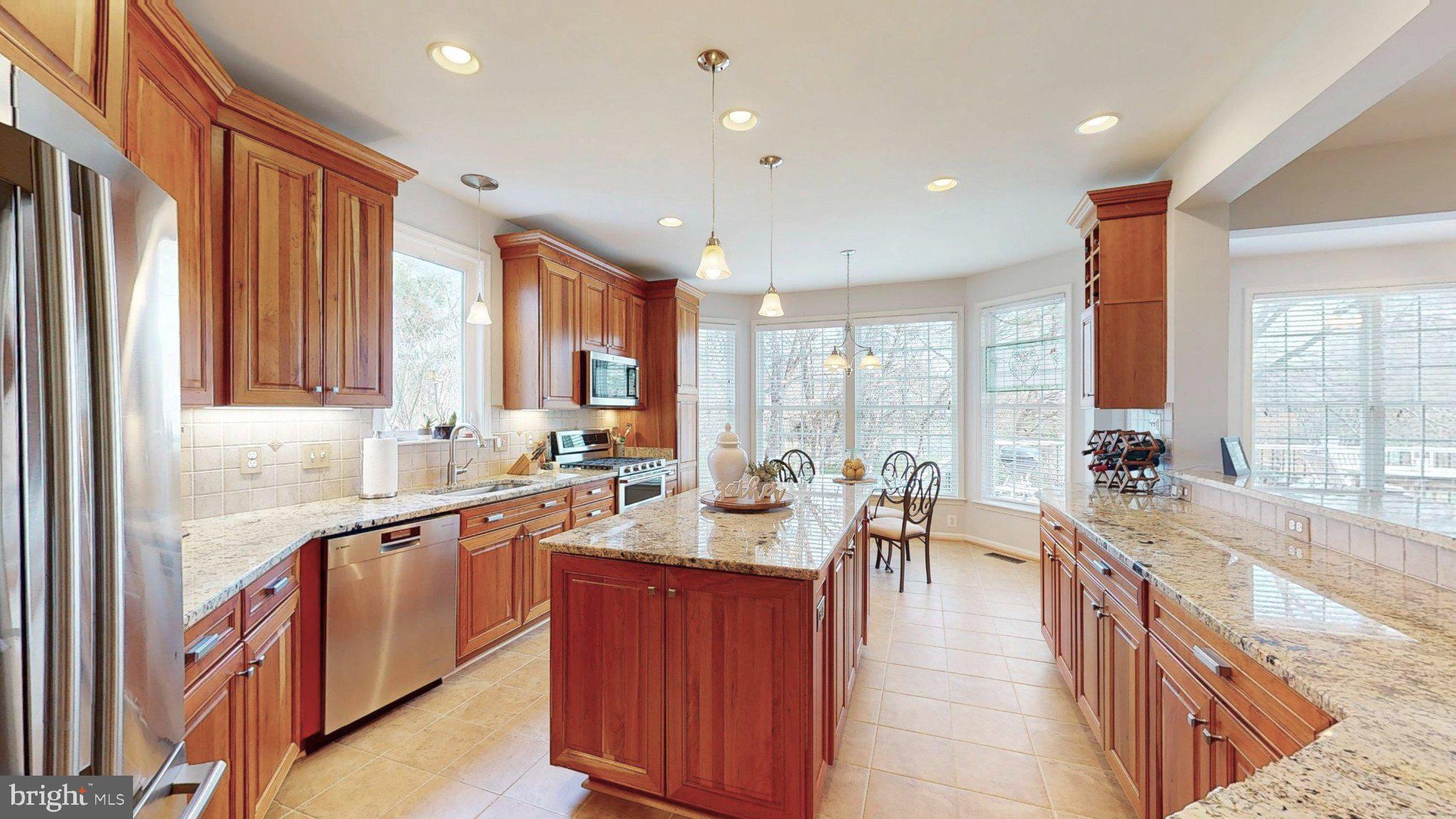 BROADLANDS - Residential