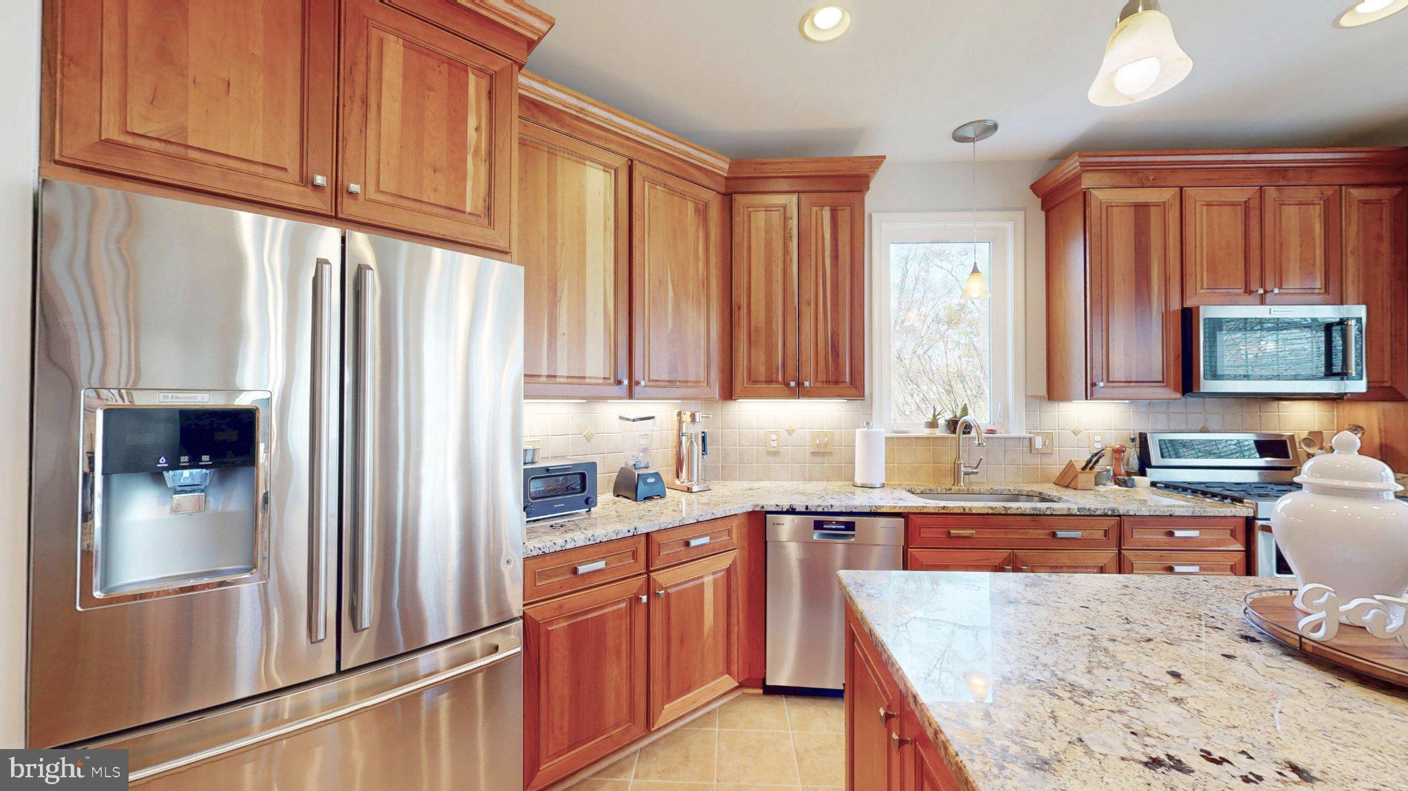 BROADLANDS - Residential