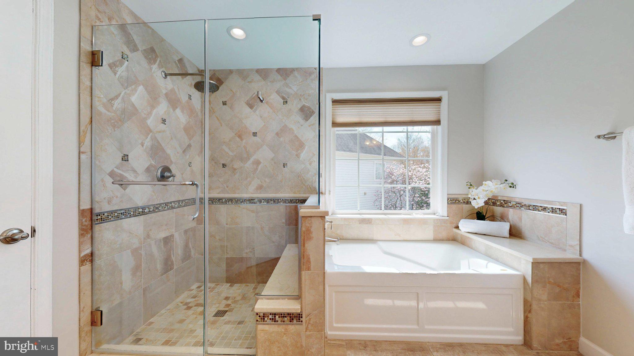 BROADLANDS - Residential