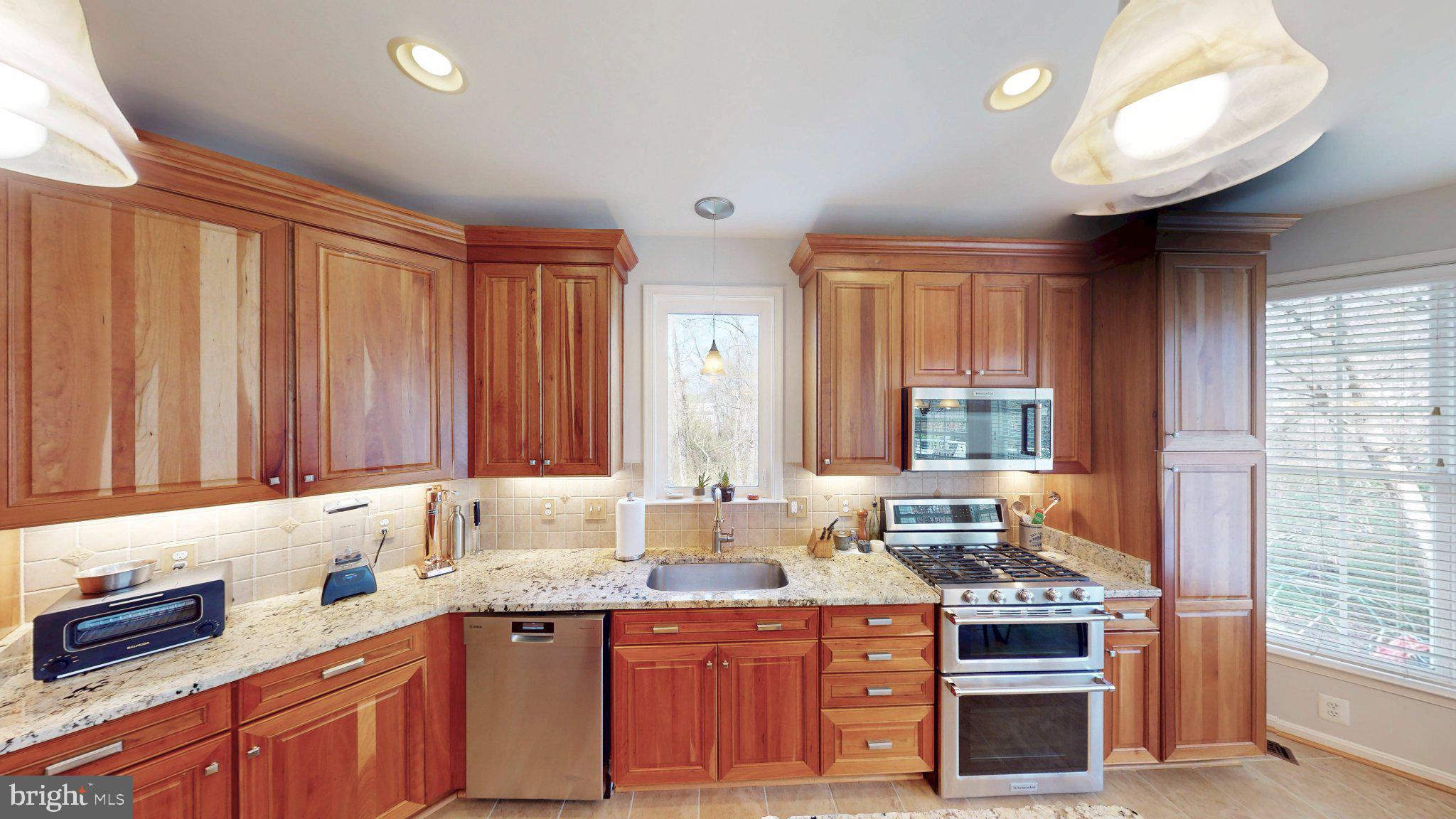 BROADLANDS - Residential