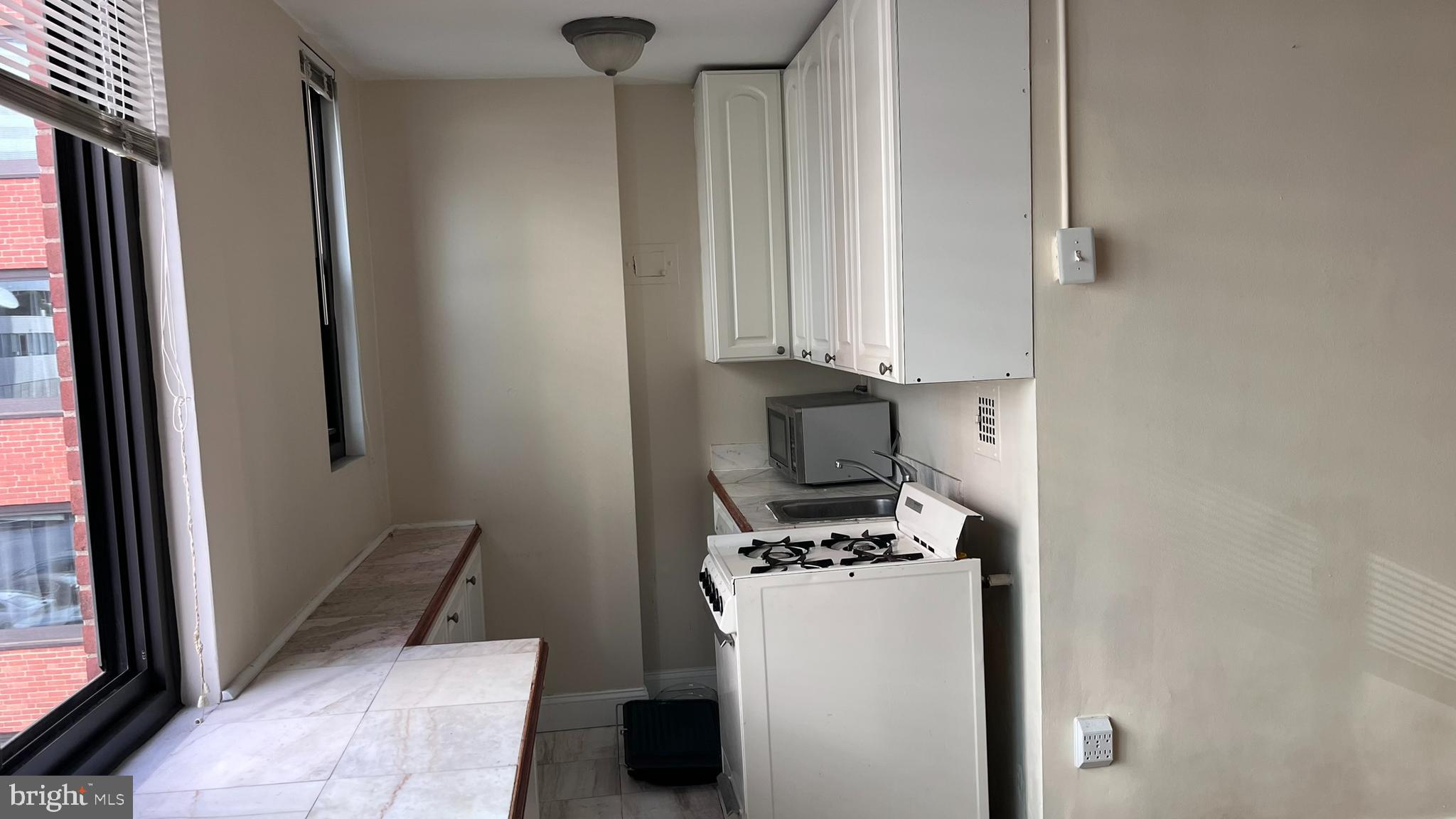 RIVER PLACE - Residential