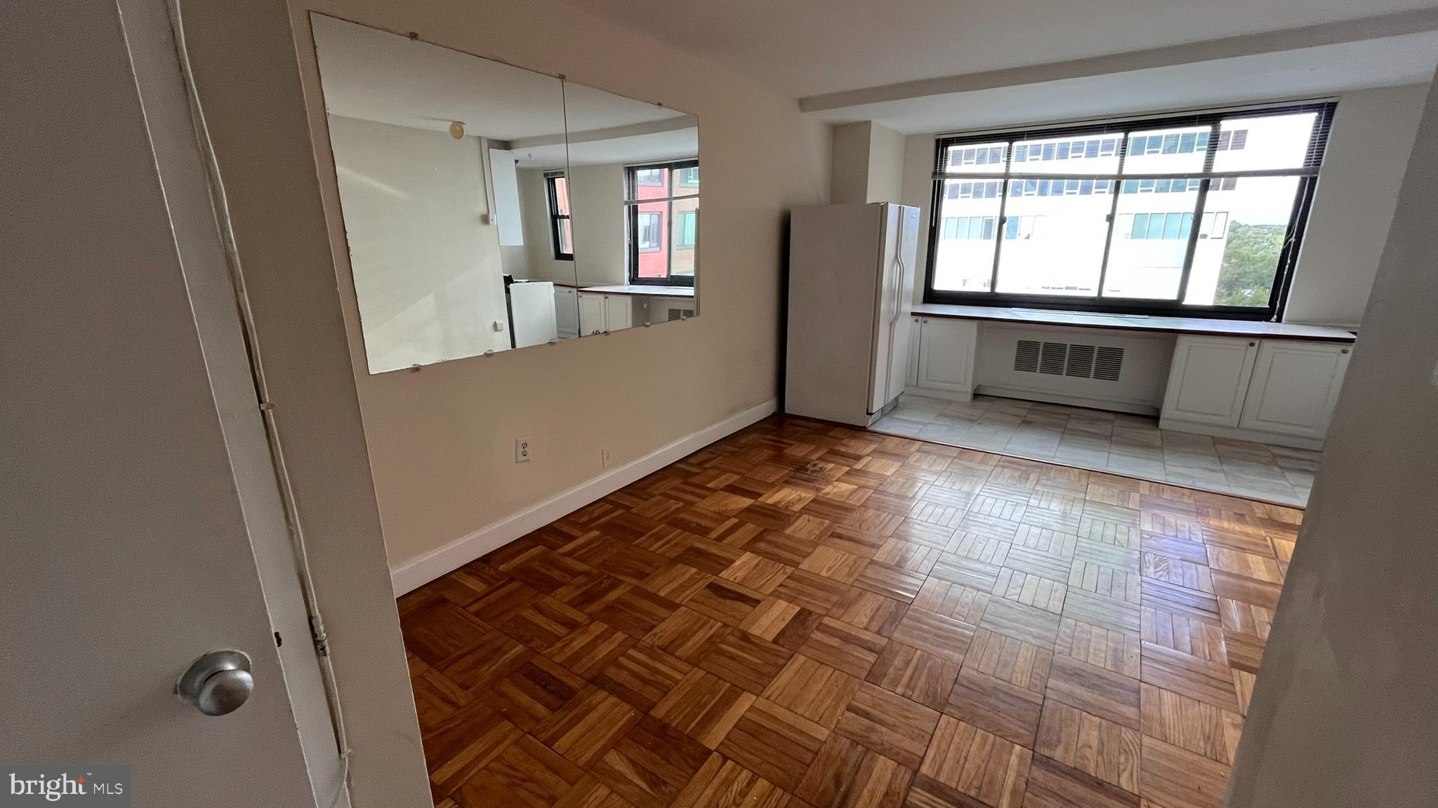 RIVER PLACE - Residential