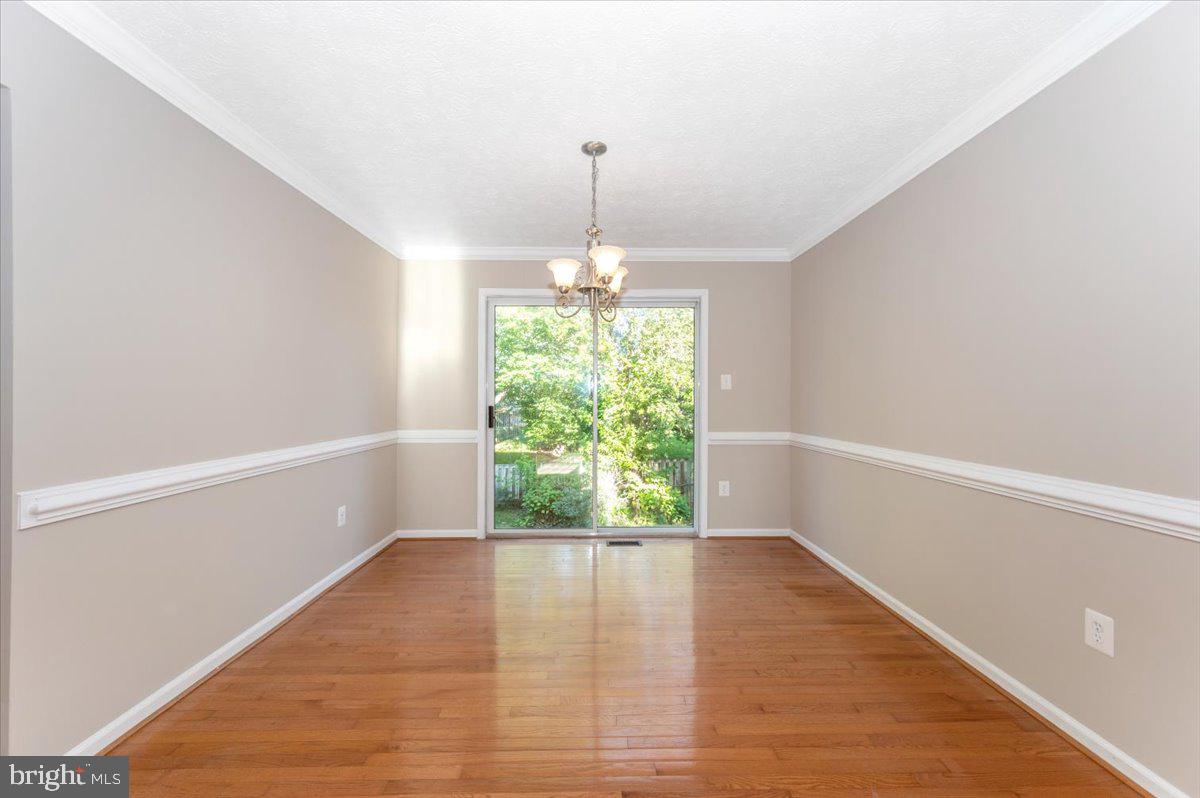 ROBIN MEADOWS - Residential