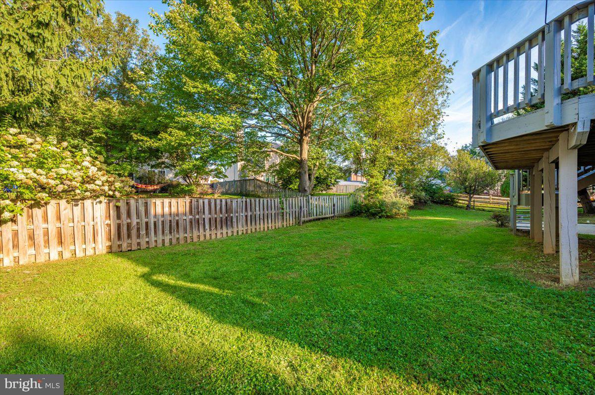 ROBIN MEADOWS - Residential