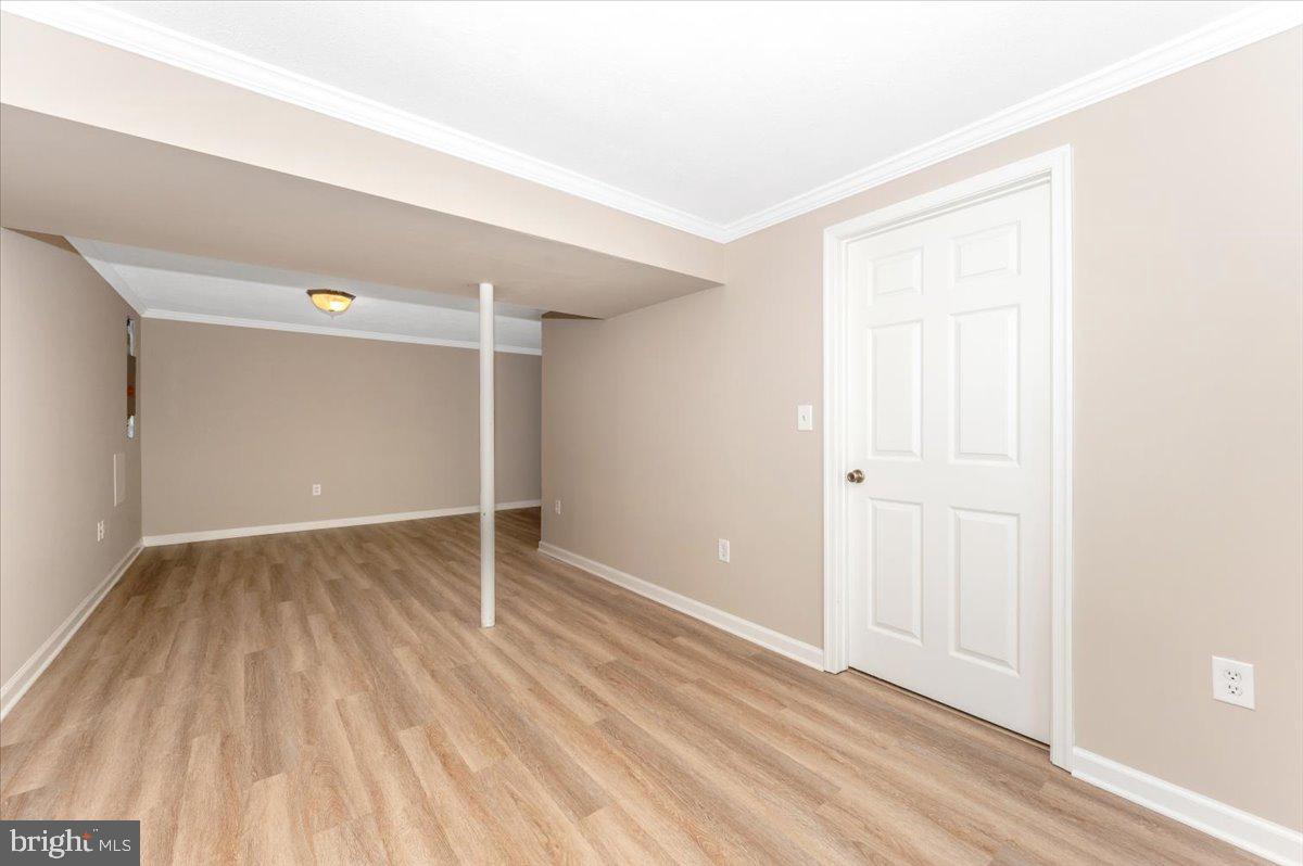 ROBIN MEADOWS - Residential