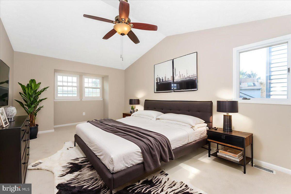 ROBIN MEADOWS - Residential