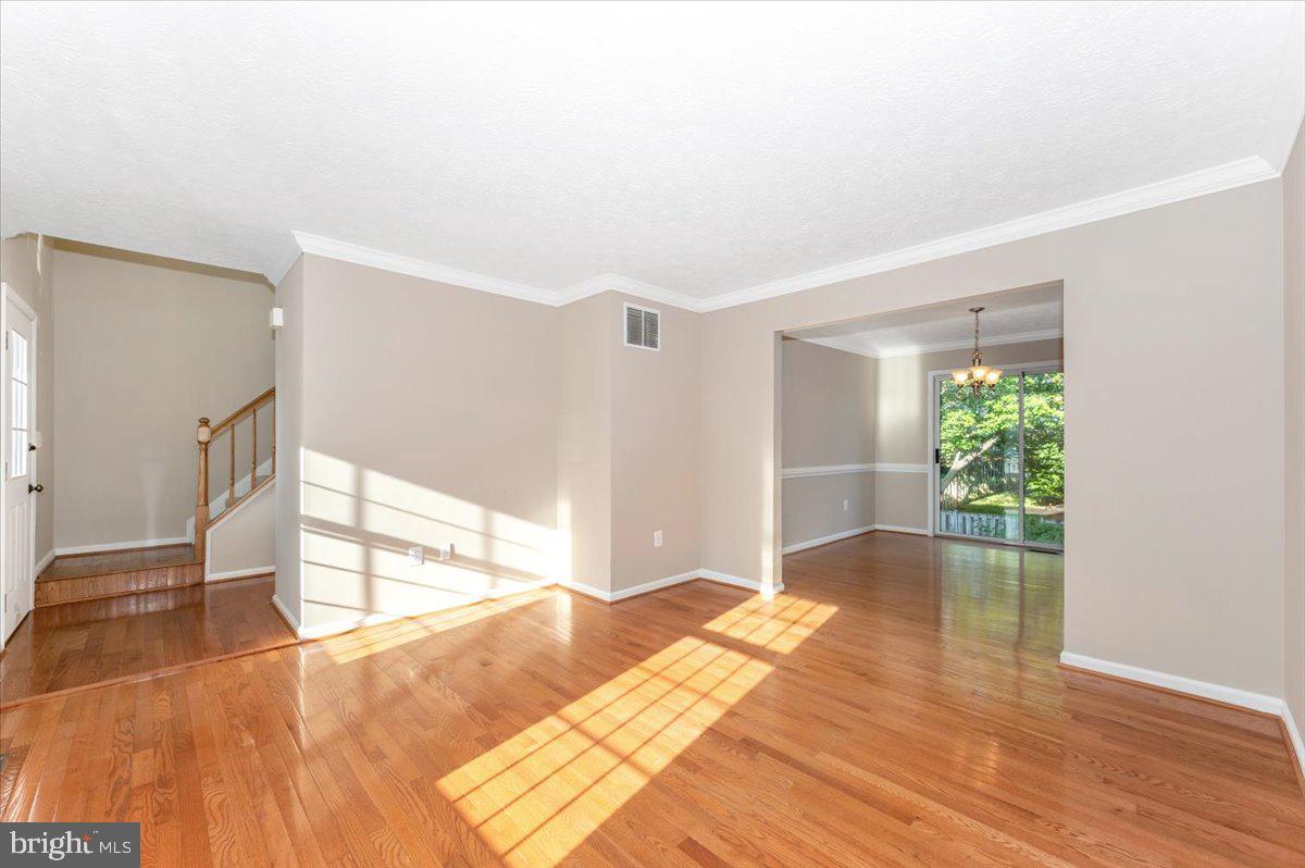 ROBIN MEADOWS - Residential