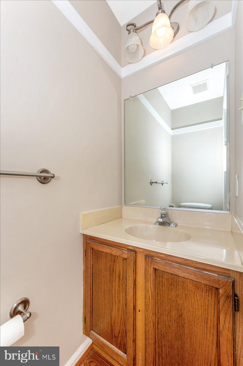 ROBIN MEADOWS - Residential