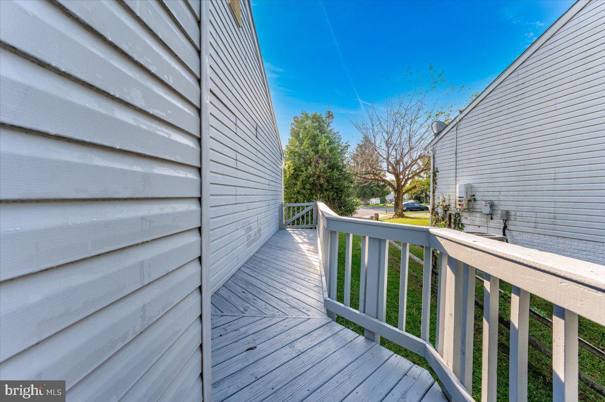 ROBIN MEADOWS - Residential