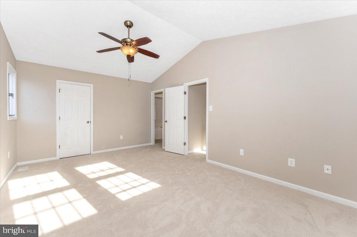 ROBIN MEADOWS - Residential