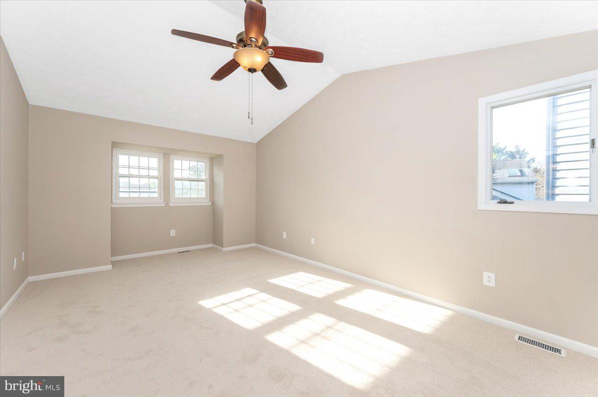 ROBIN MEADOWS - Residential