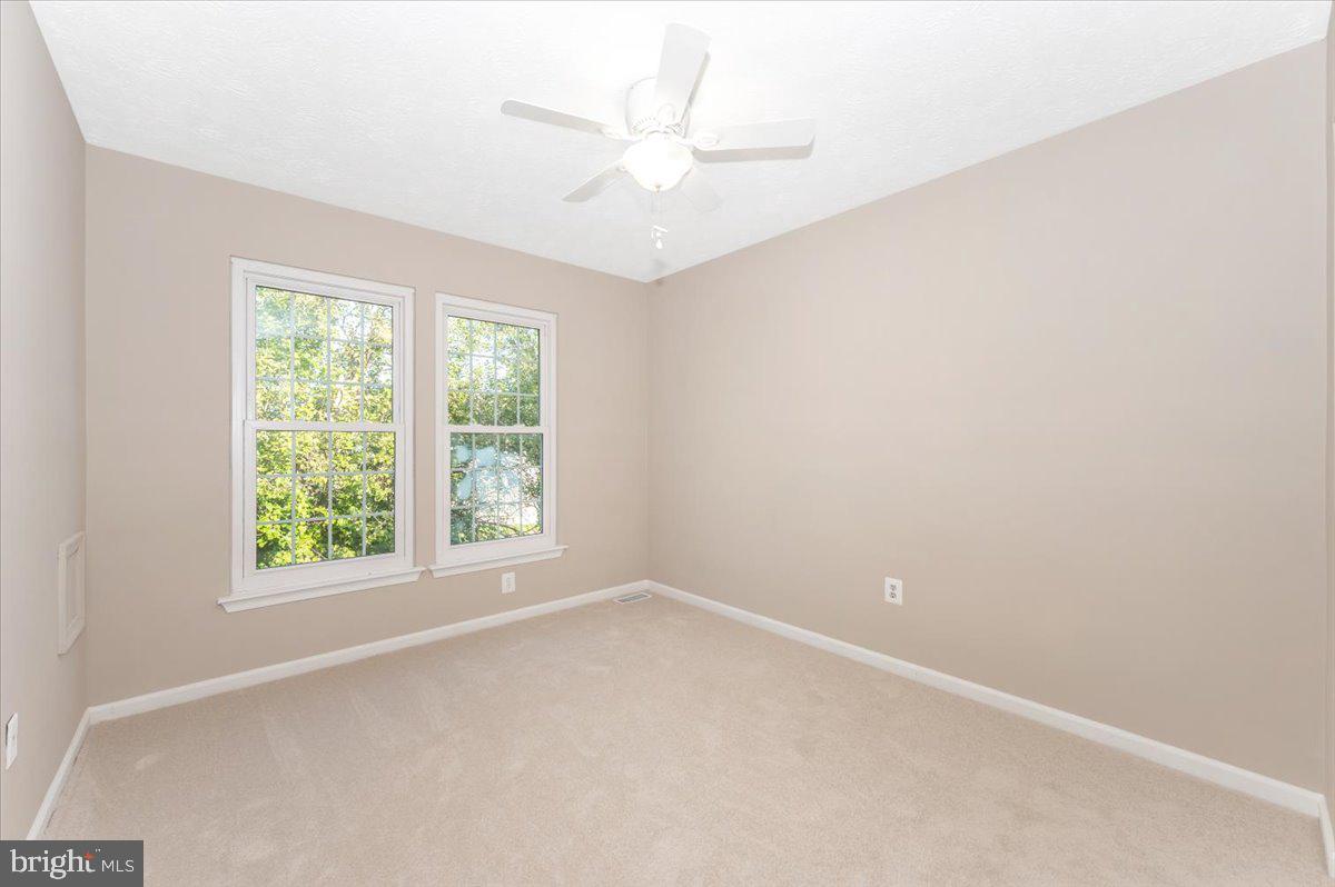 ROBIN MEADOWS - Residential