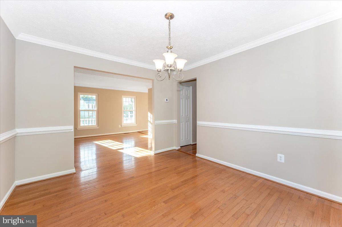 ROBIN MEADOWS - Residential