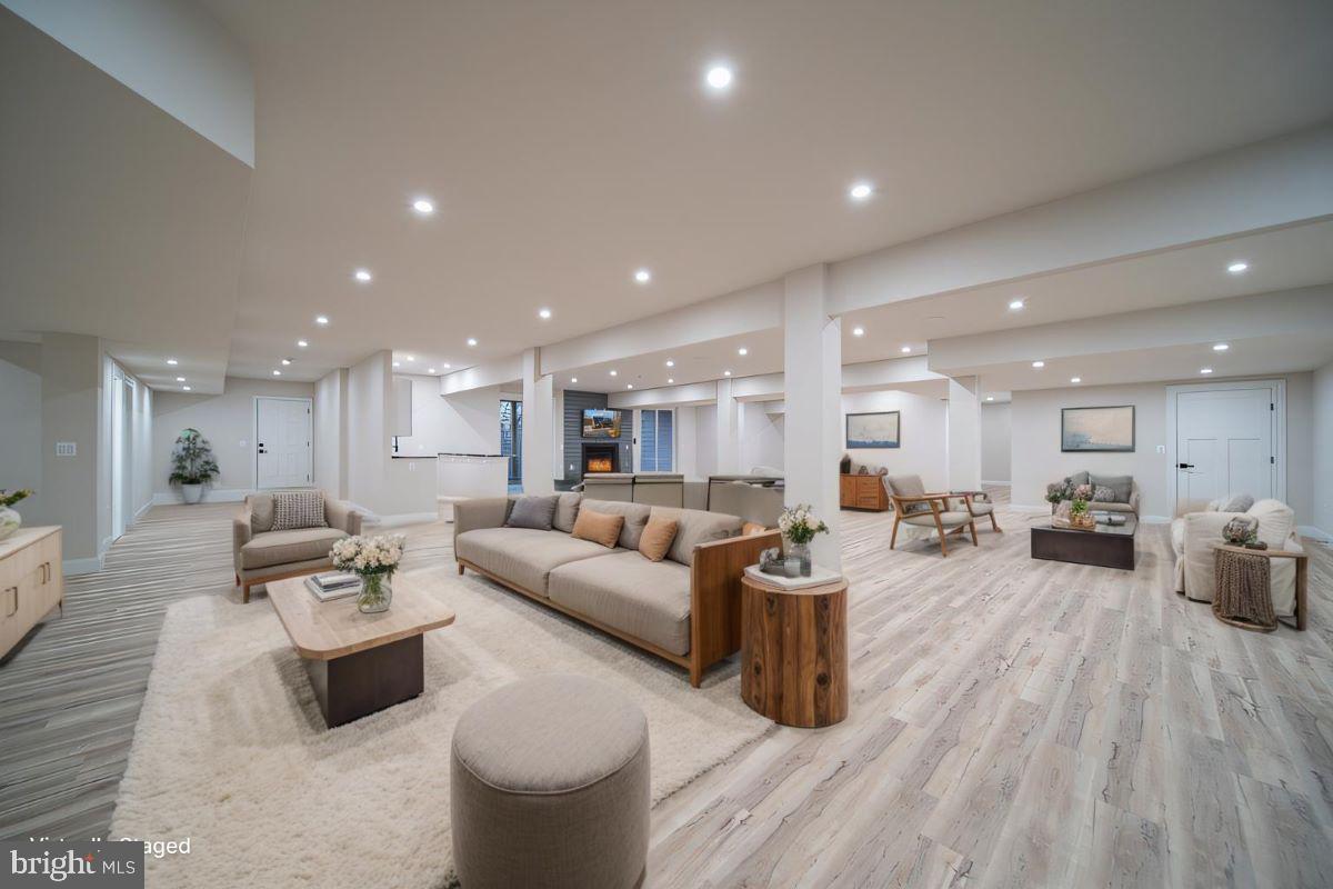 WATERSIDE RESERVE - Residential