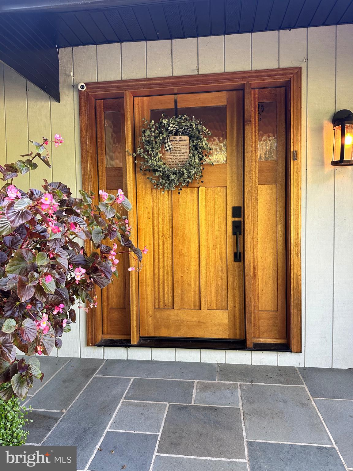213 TOMAHAWK DRIVE