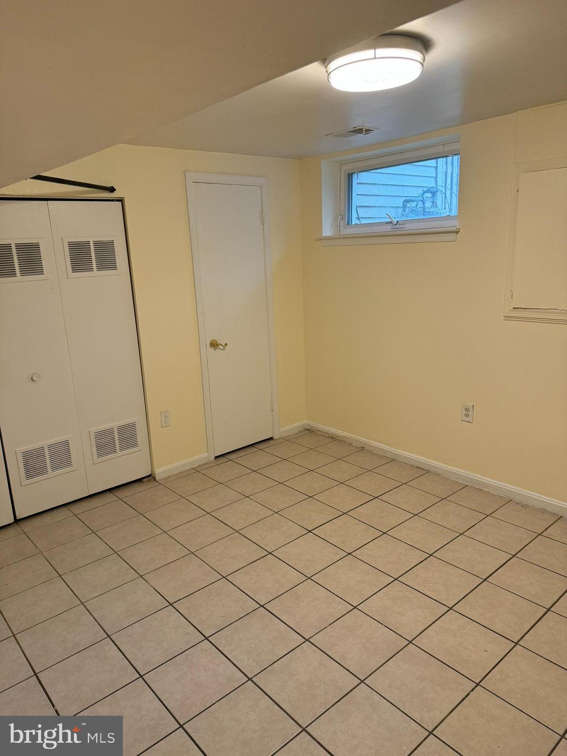 THE COLONY - Residential Lease