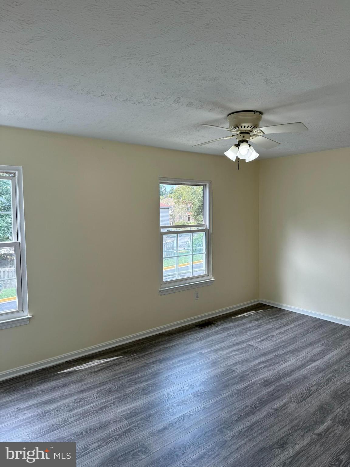 THE COLONY - Residential Lease