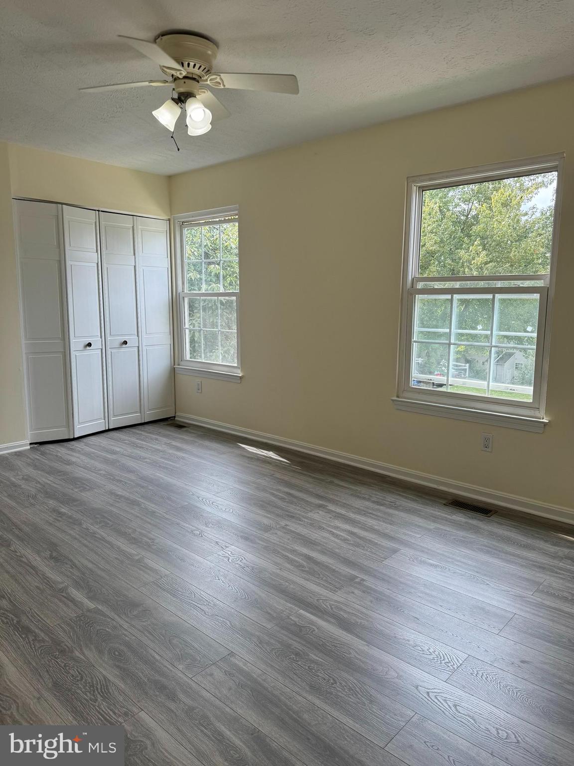 THE COLONY - Residential Lease
