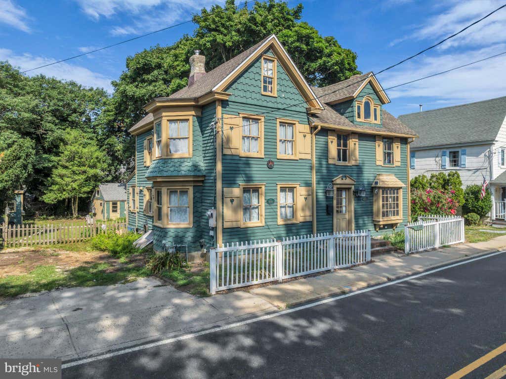 Photo of 130 S Green Street, TUCKERTON, NJ 08087 (MLS # NJOC2044496)