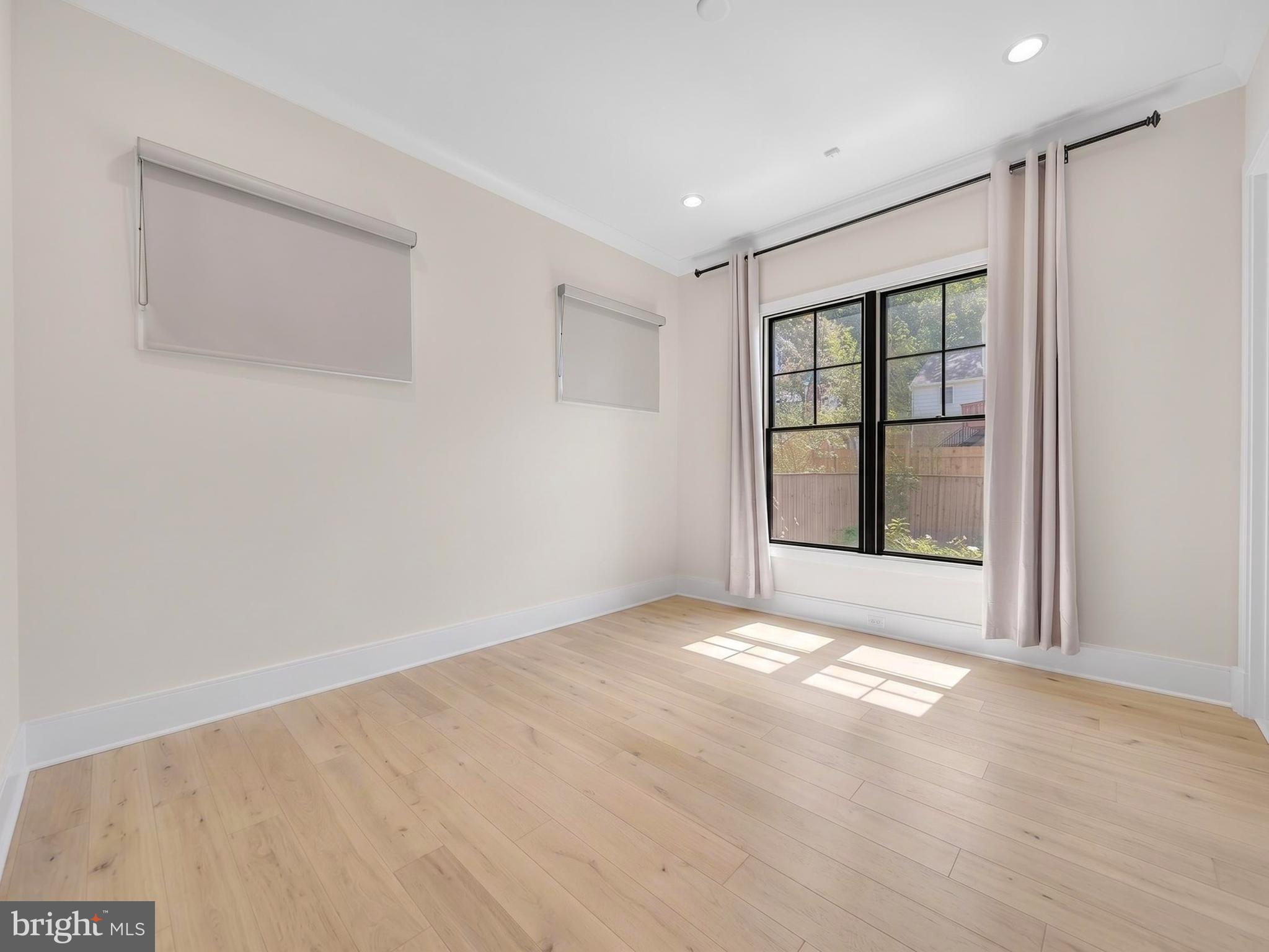 OAKWOOD KNOLLS - Residential