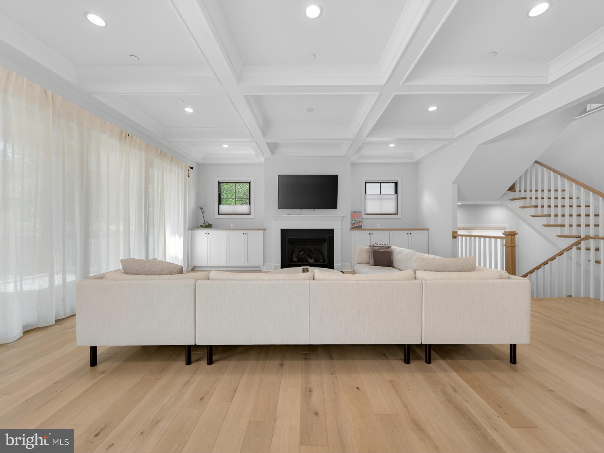 OAKWOOD KNOLLS - Residential