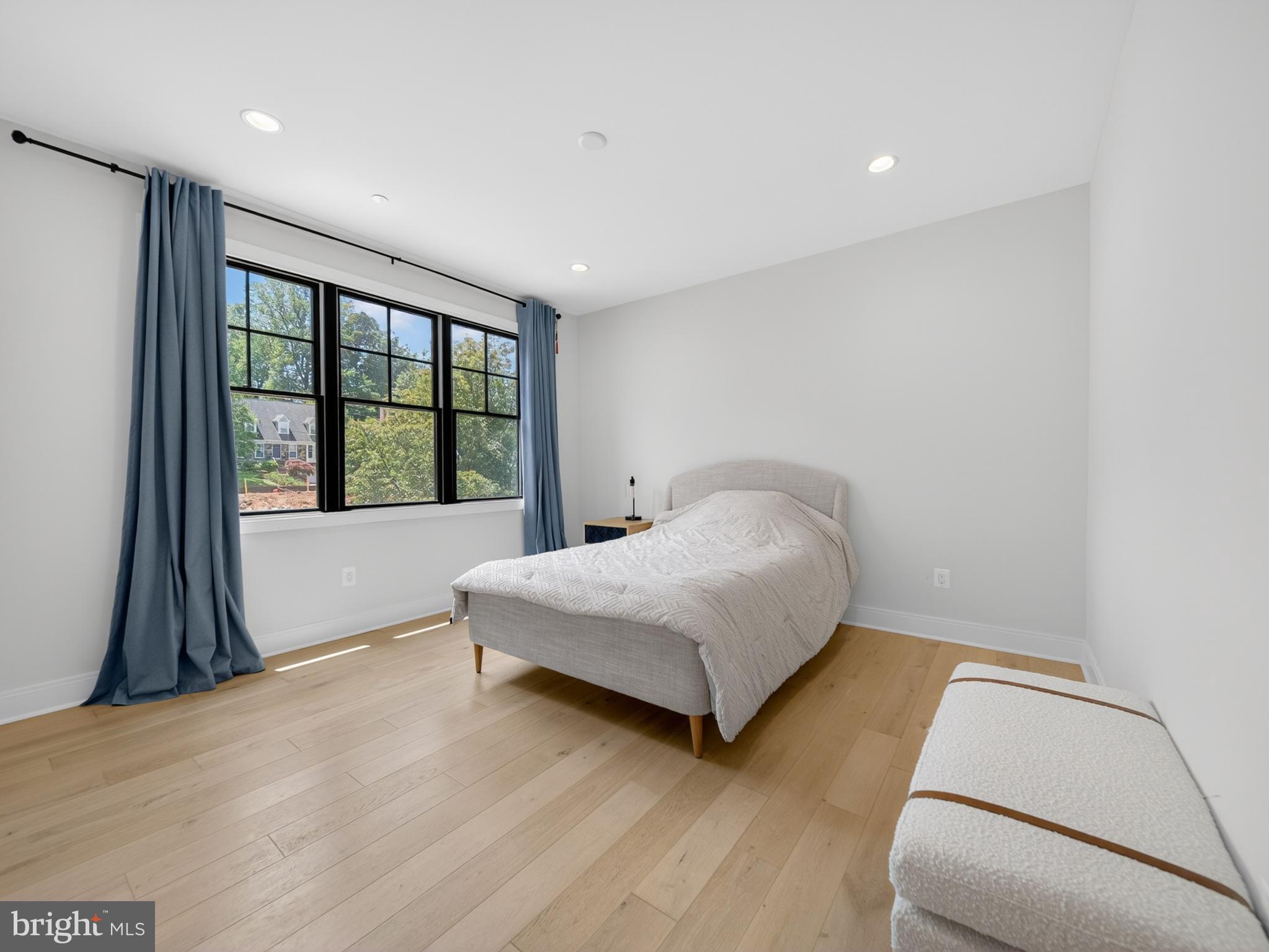 OAKWOOD KNOLLS - Residential